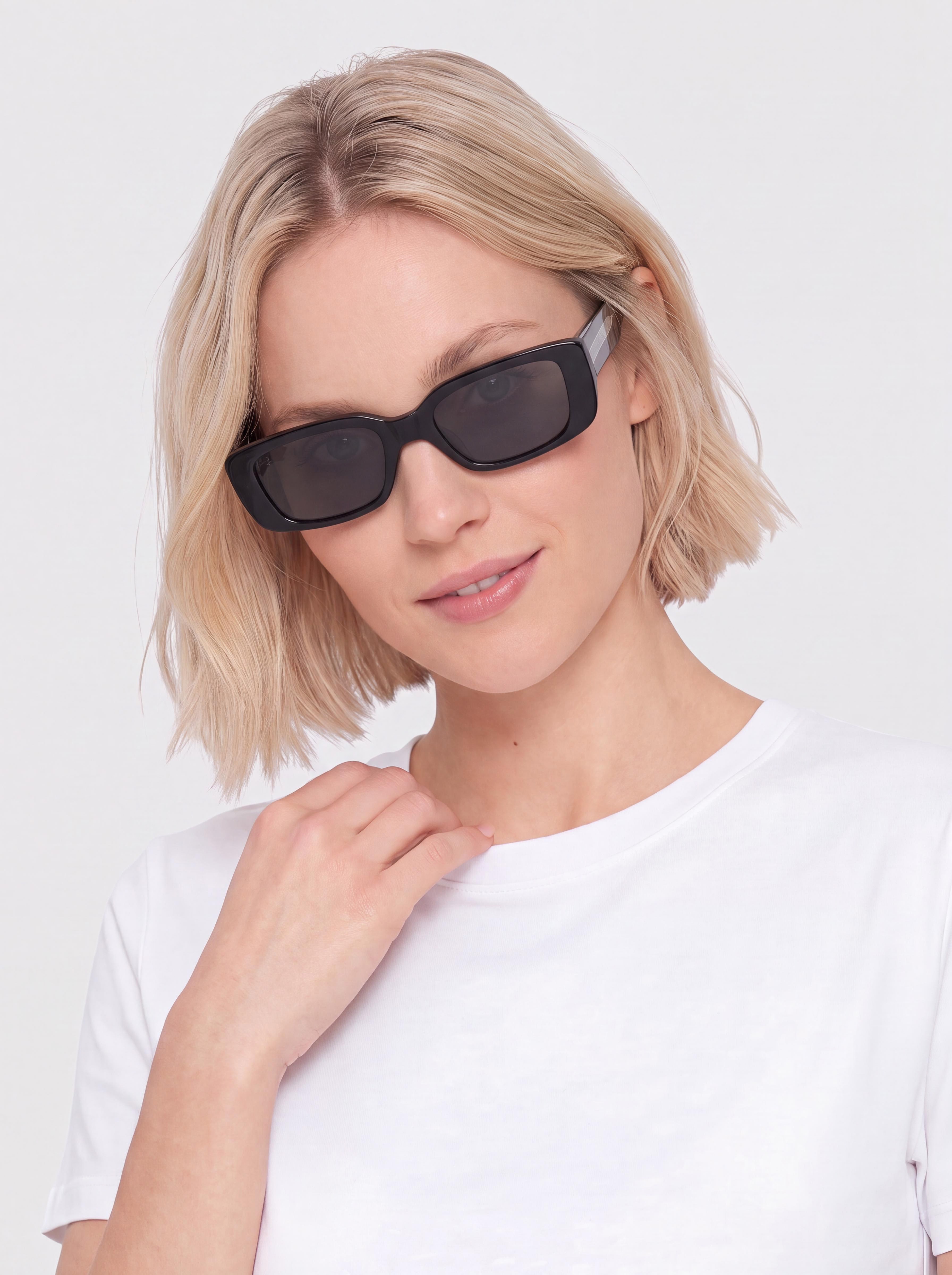 Ochelari de soare MessyWeekend Grace Iso (black/transparent)
