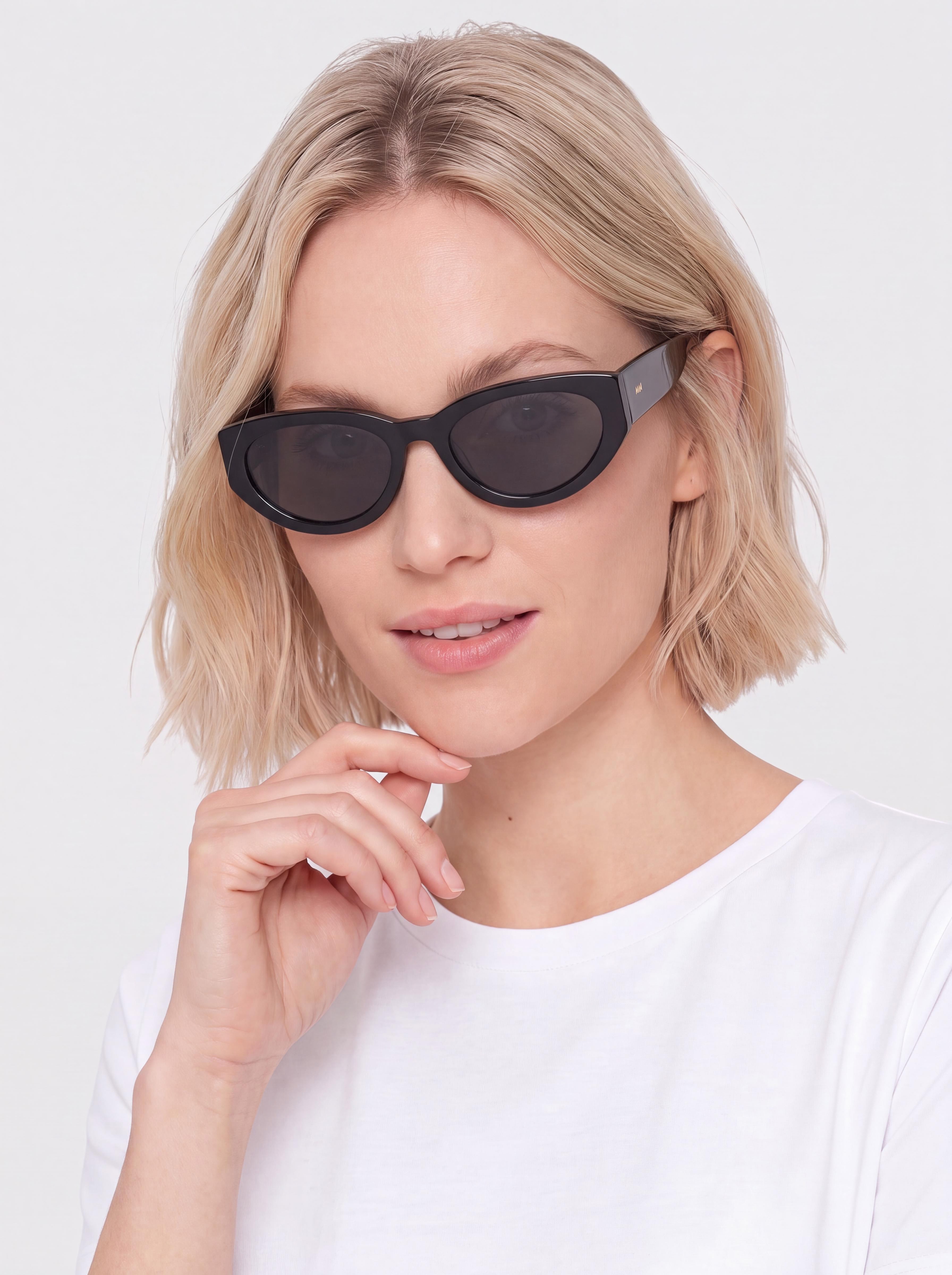 Ochelari de soare MessyWeekend Audrey (black/grey)