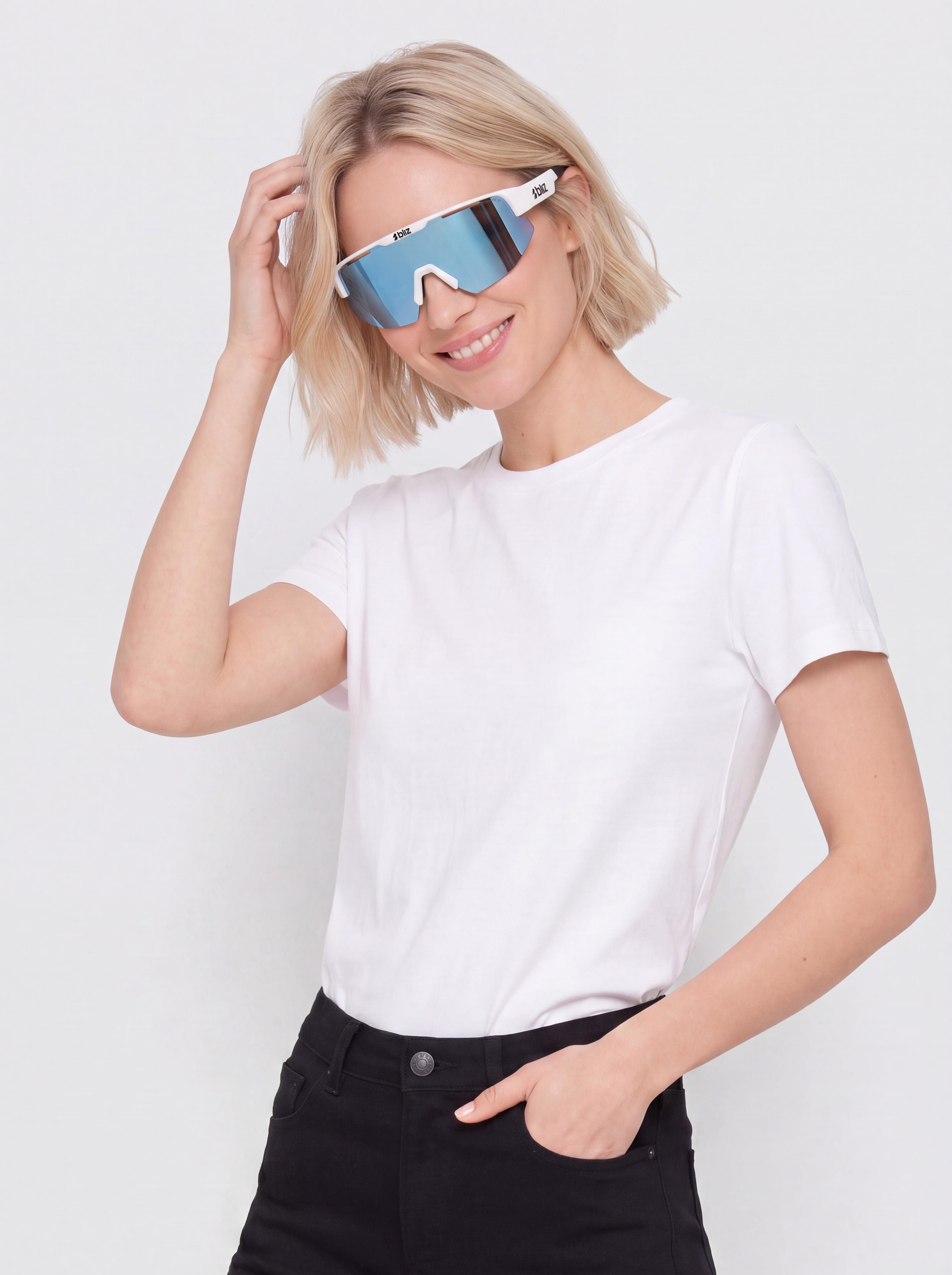 Ochelari de soare Bliz Matrix Small (matt white/smoke w blue multi)