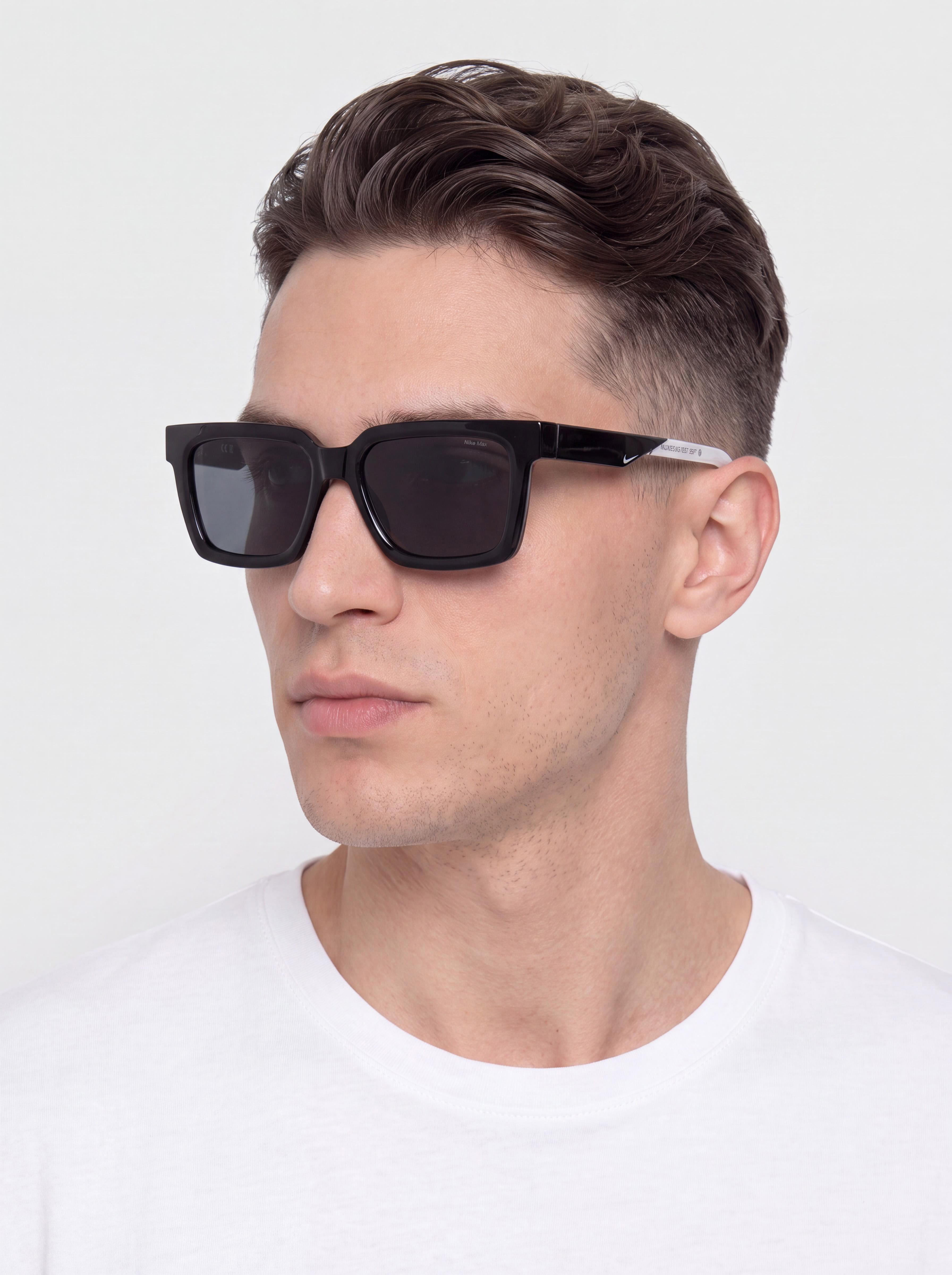 Ochelari de soare Nike Tide Cosmic (black/grey)