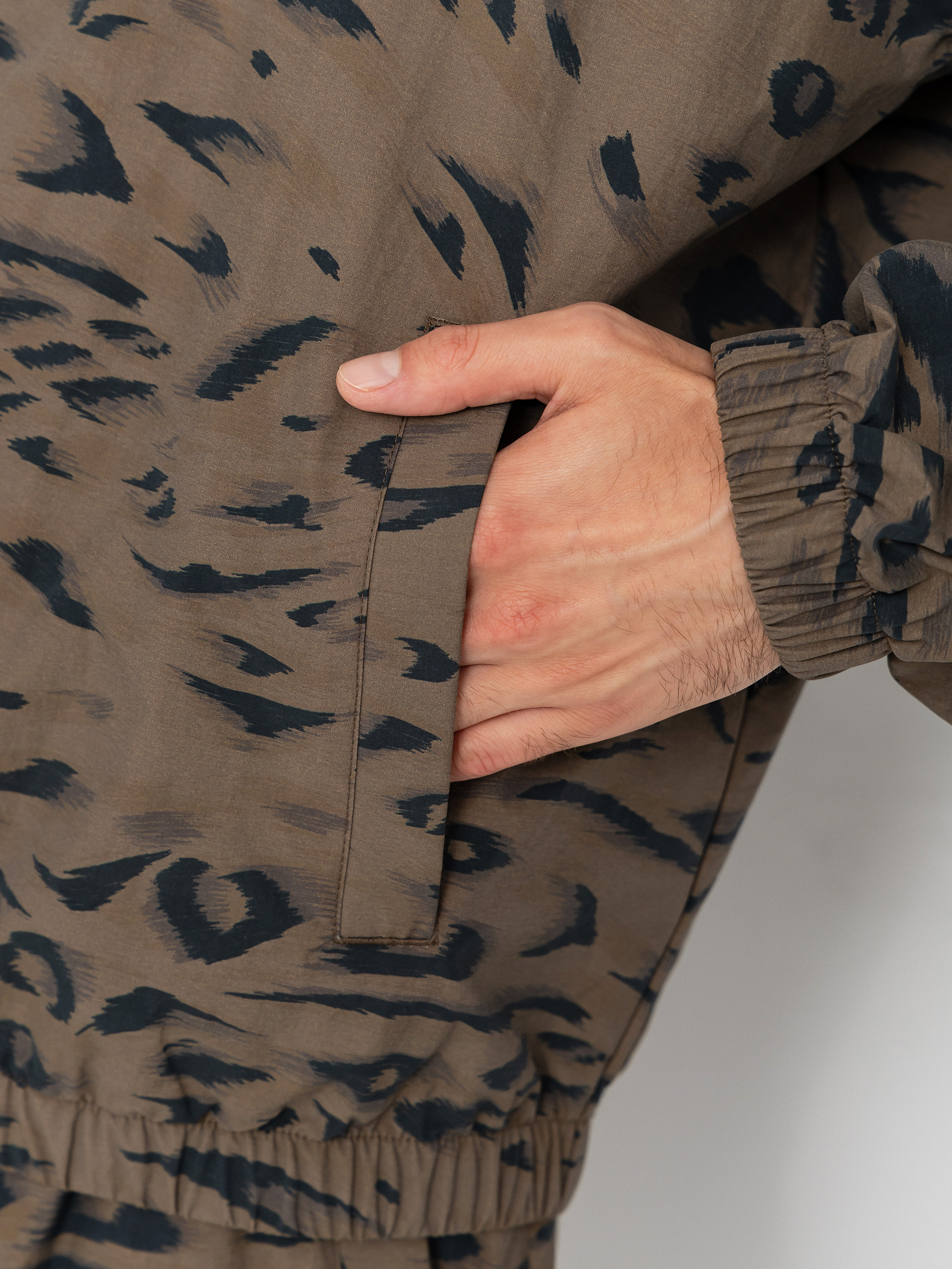 Geacă Carhartt WIP Travon (duck feather print cypress/black)