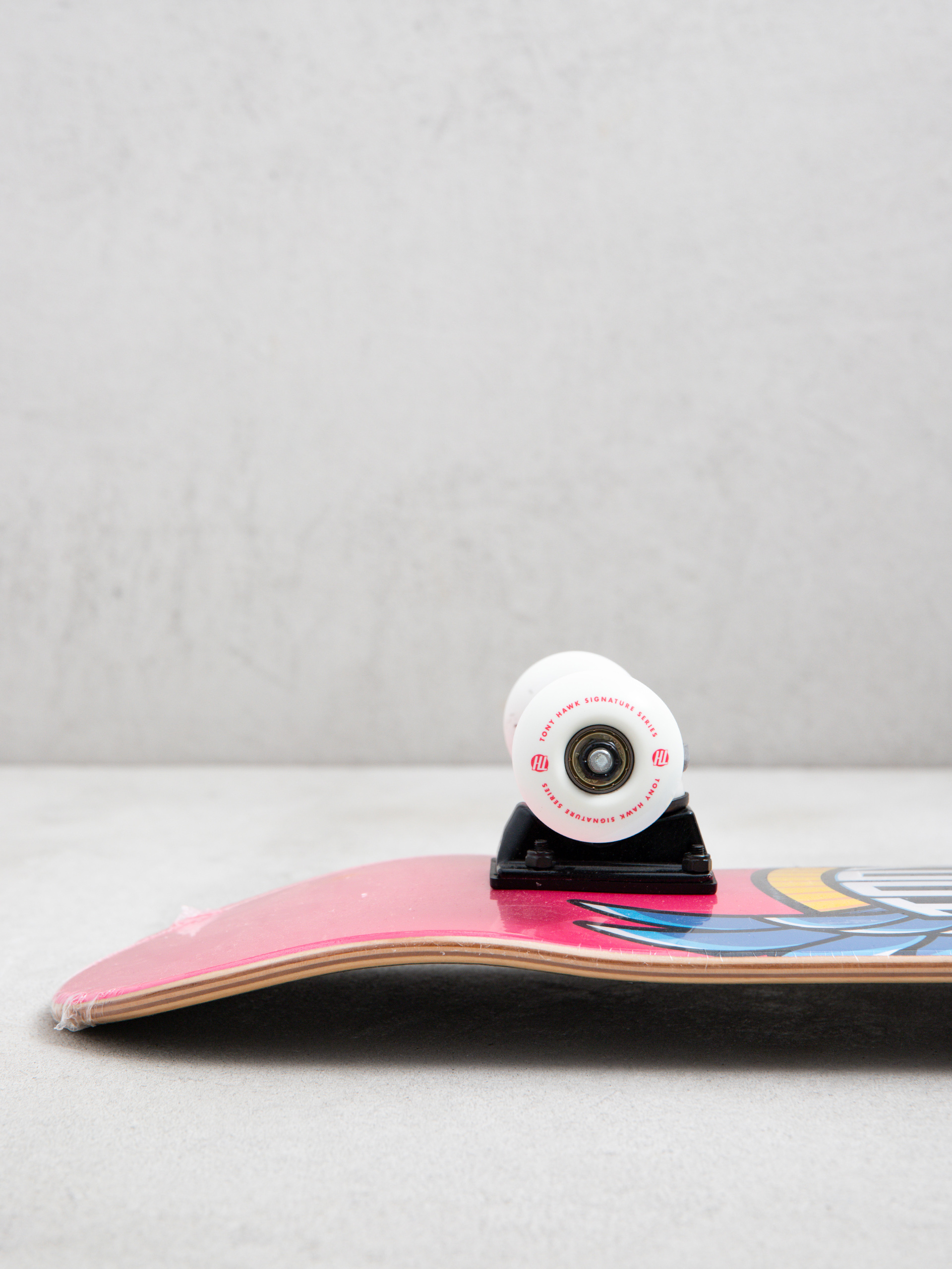 Skateboard Tony Hawk Eagle Logo (pink)