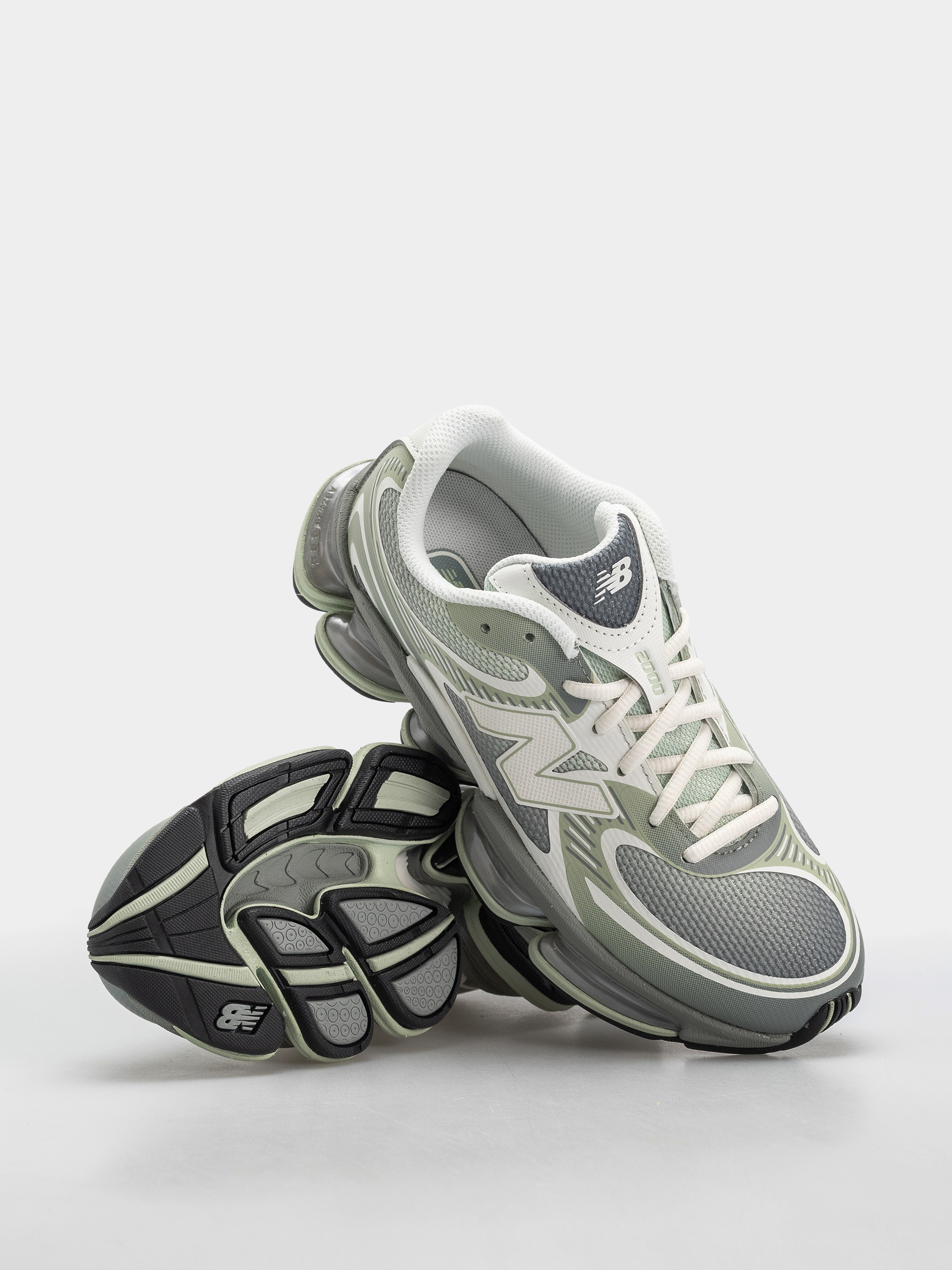 Pantofi New Balance 2000 (silver moss/bayberry/sea salt)