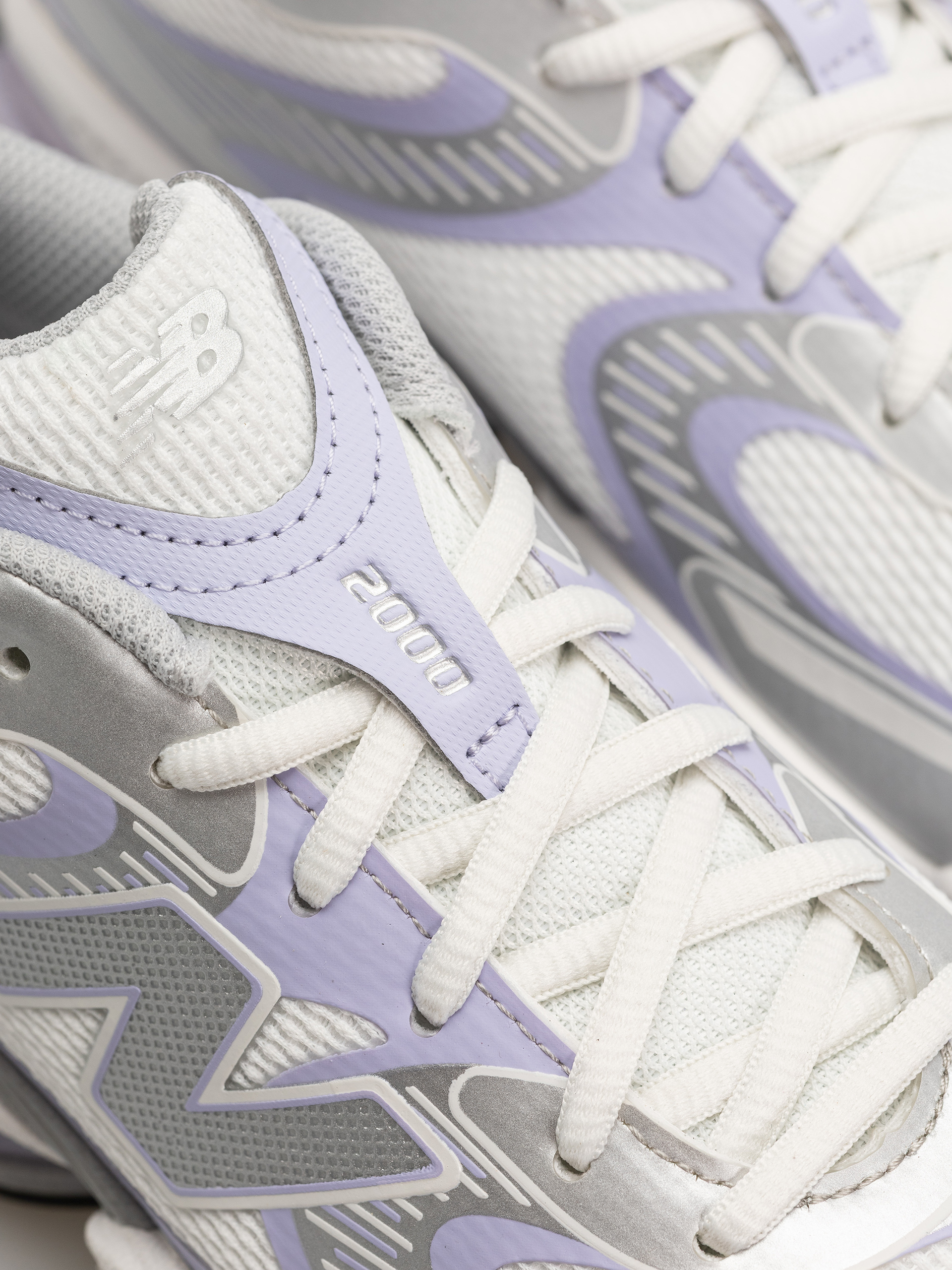 Pantofi New Balance 2000 (reflection/smoked violet)