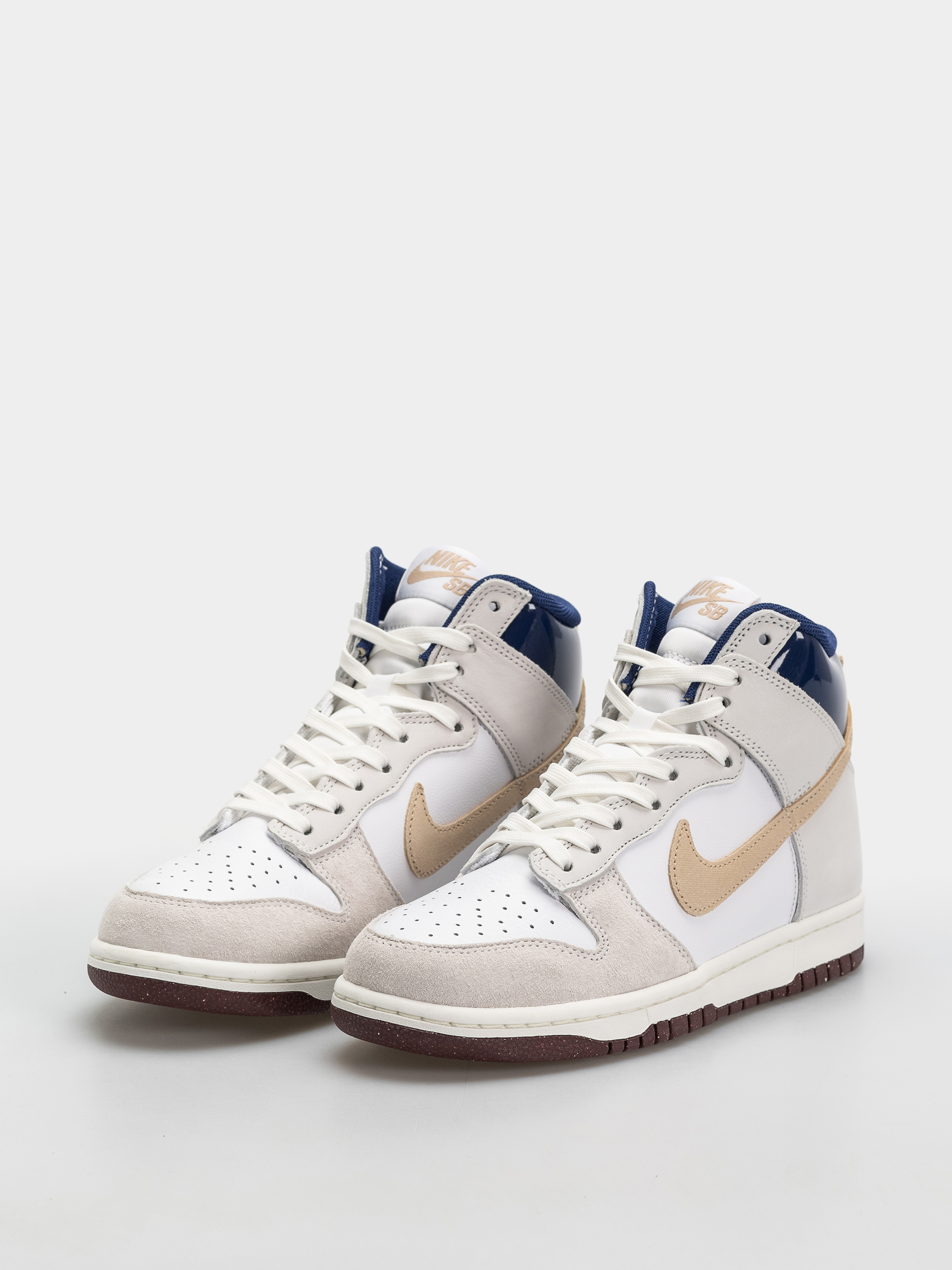 Pantofi Nike SB Dunk High Pro QS Beyond (white/ivorysand duneblue void)