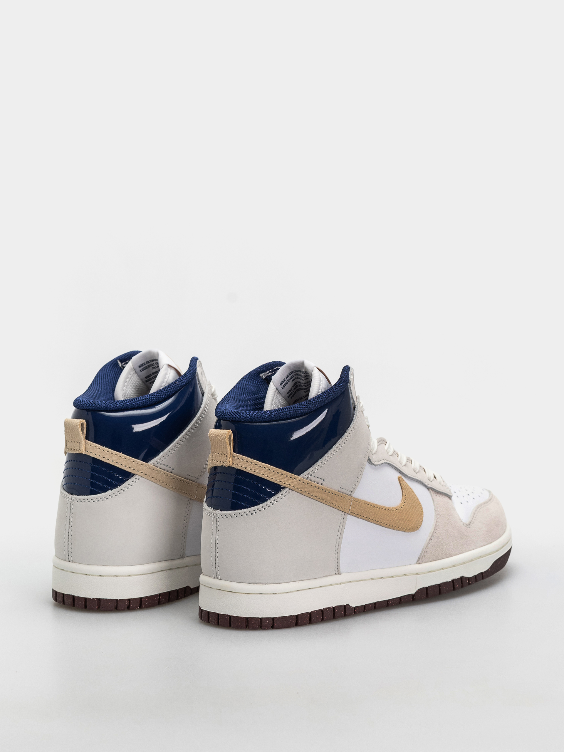 Pantofi Nike SB Dunk High Pro QS Beyond (white/ivorysand duneblue void)