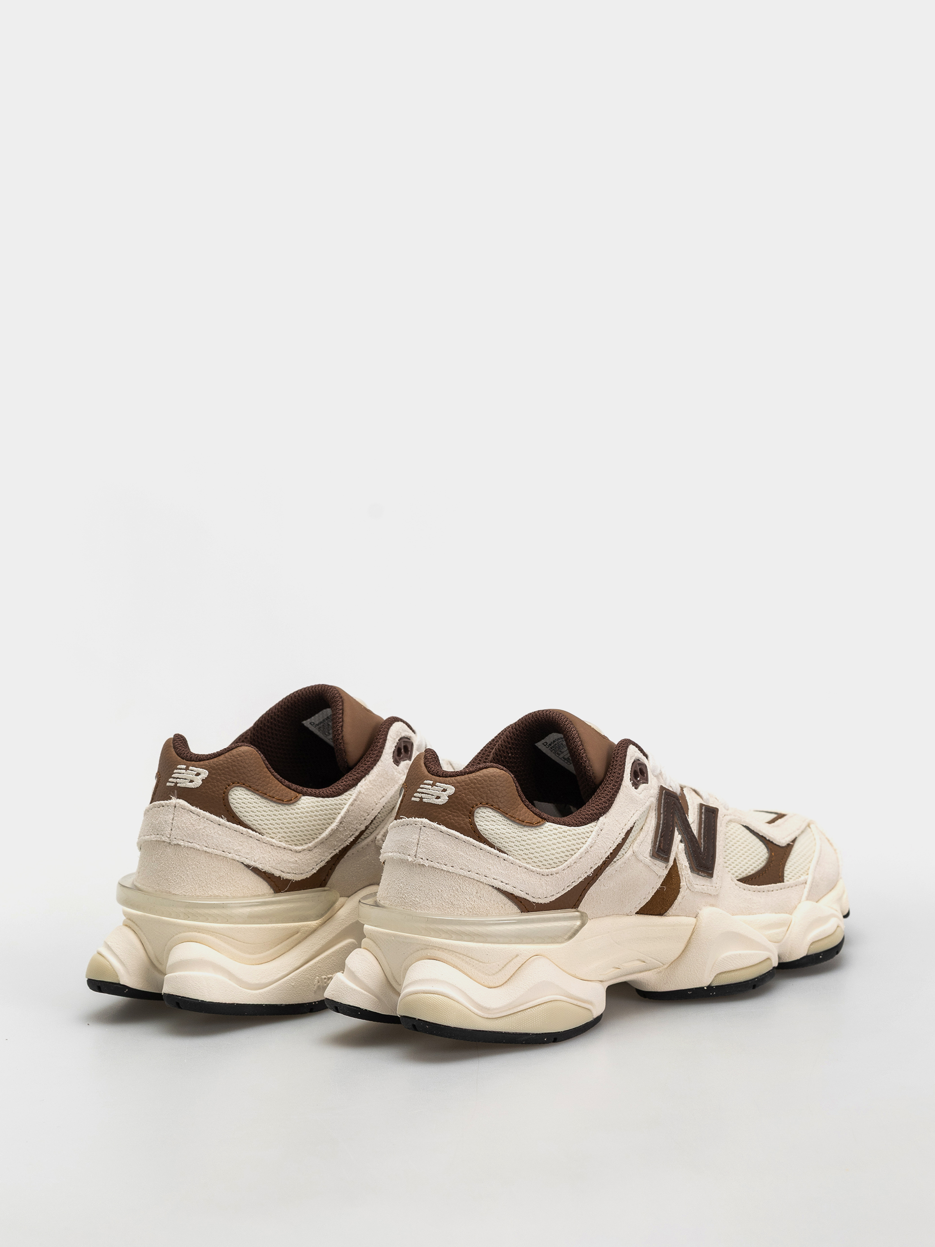 Pantofi New Balance 9060 (breakfast tea/angora)
