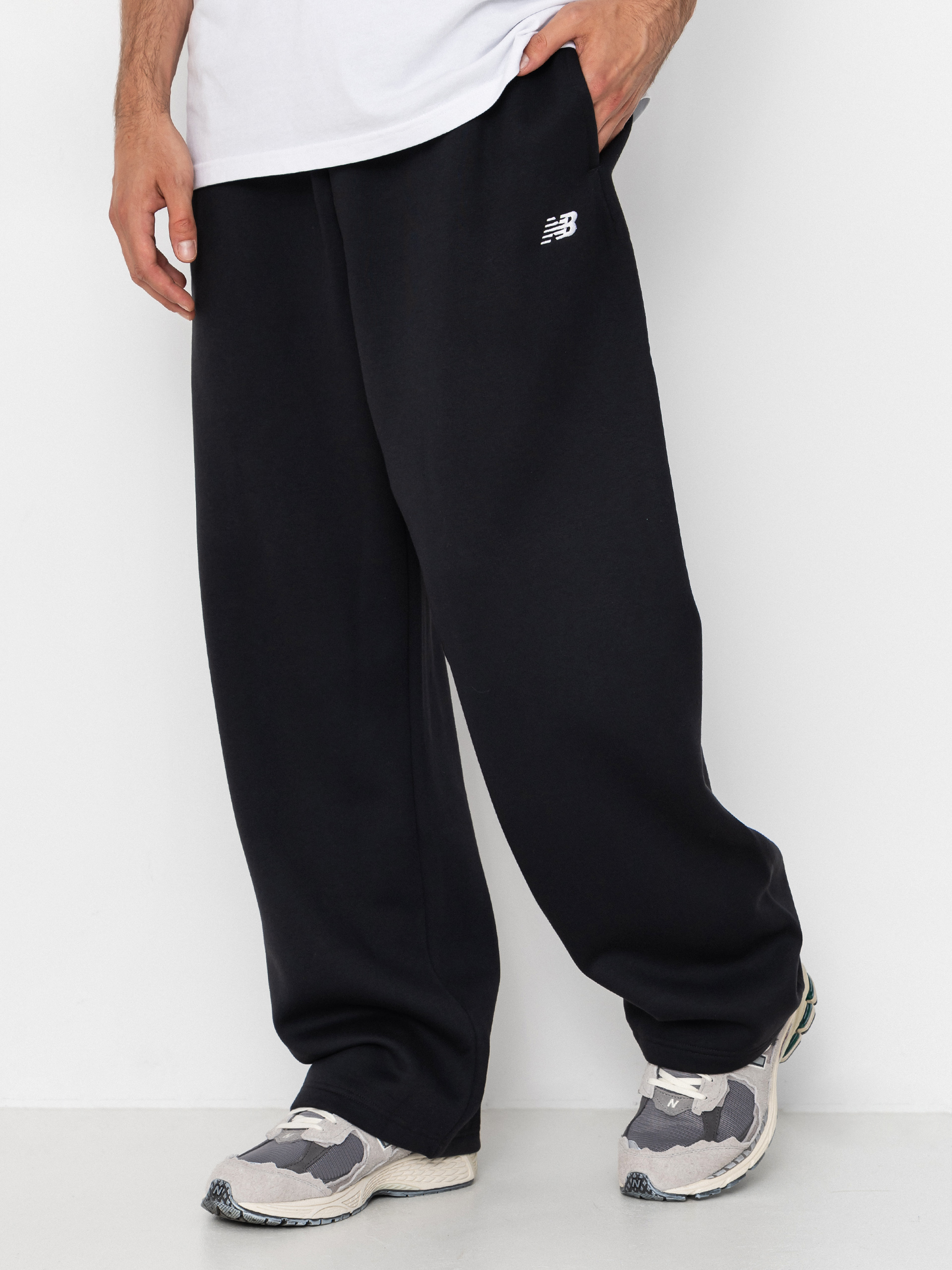 Pantaloni New Balance Sport Essentials Fleece (black)