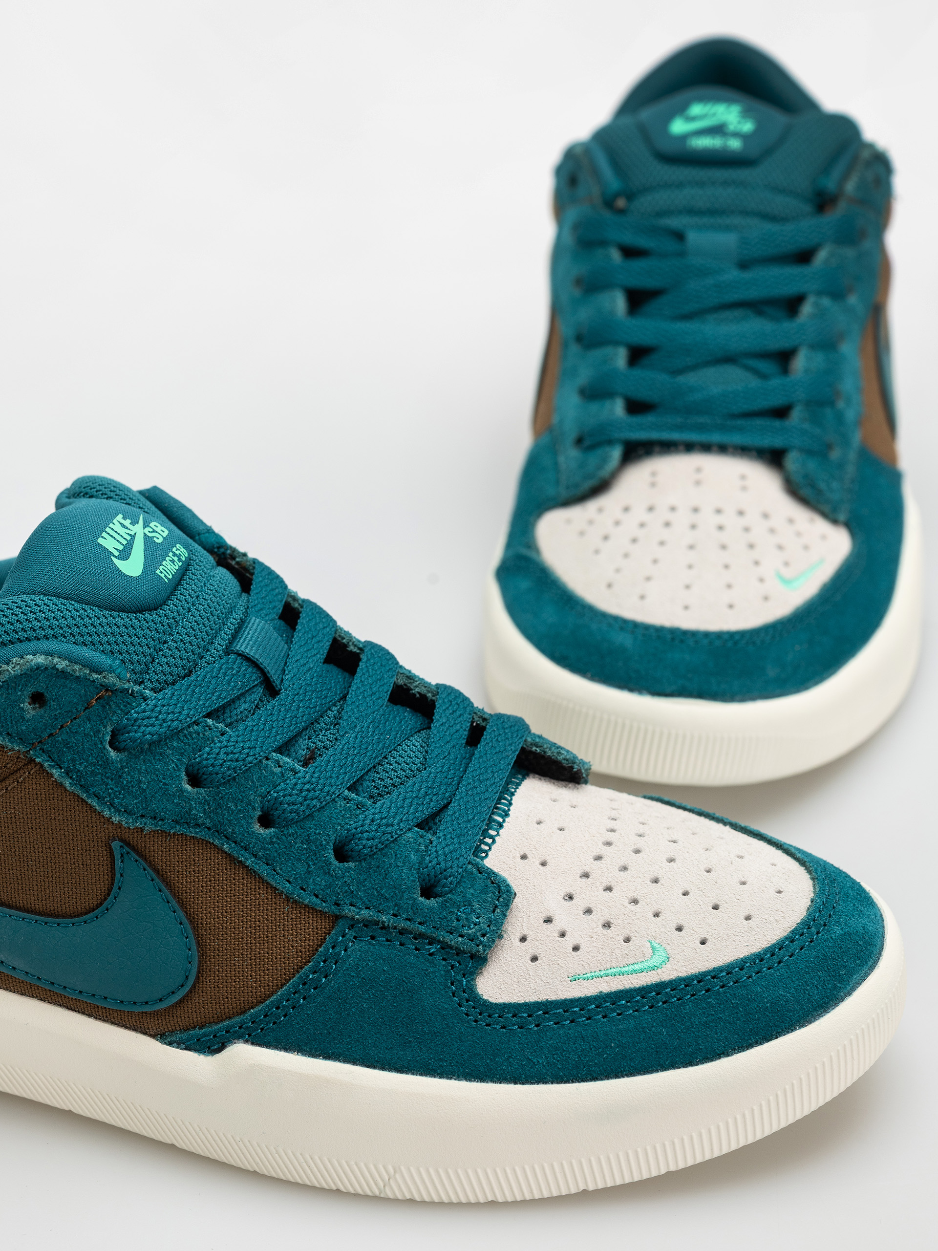 Pantofi Nike SB Force 58 (mosswood brown/geode teal lt orewood brn)
