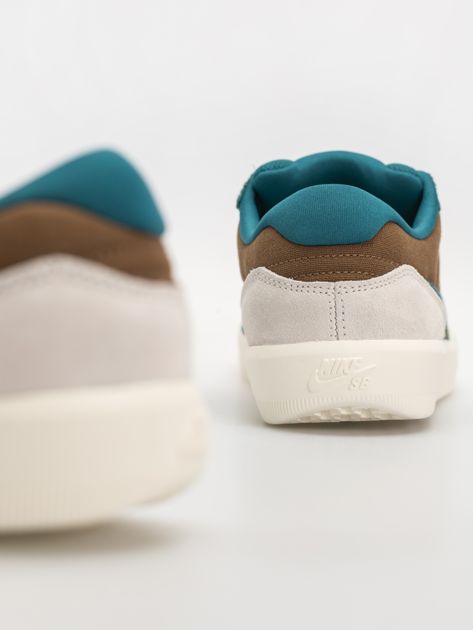 Pantofi Nike SB Force 58 (mosswood brown/geode teal lt orewood brn)