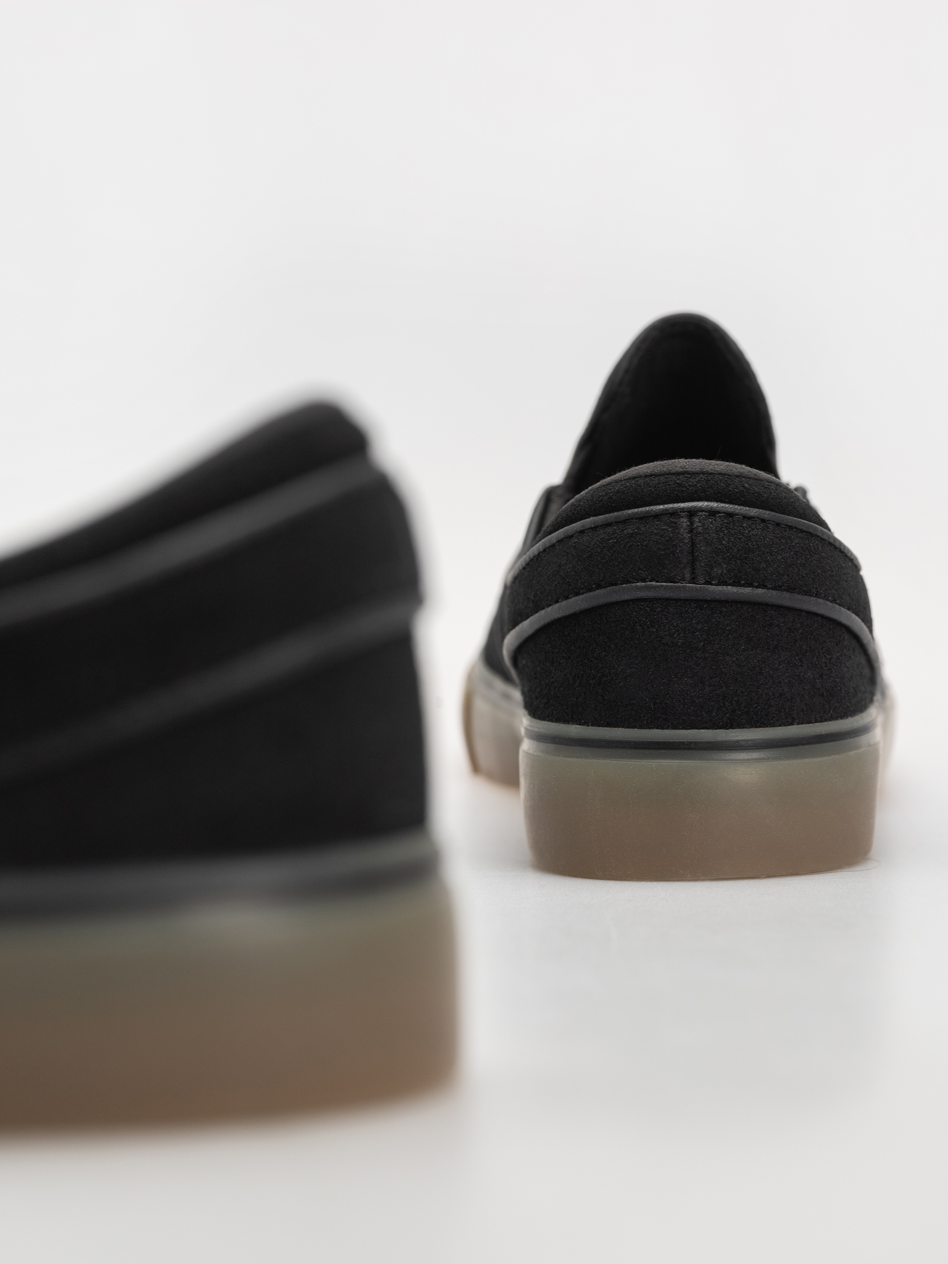 Pantofi Nike SB Janoski+ Slip (black/black black gum light brown)