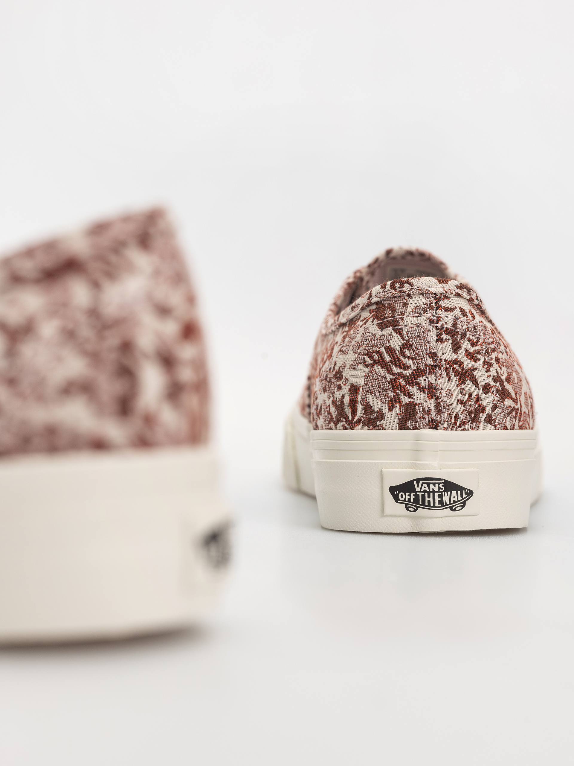Pantofi Vans Authentic (pale petal pink)