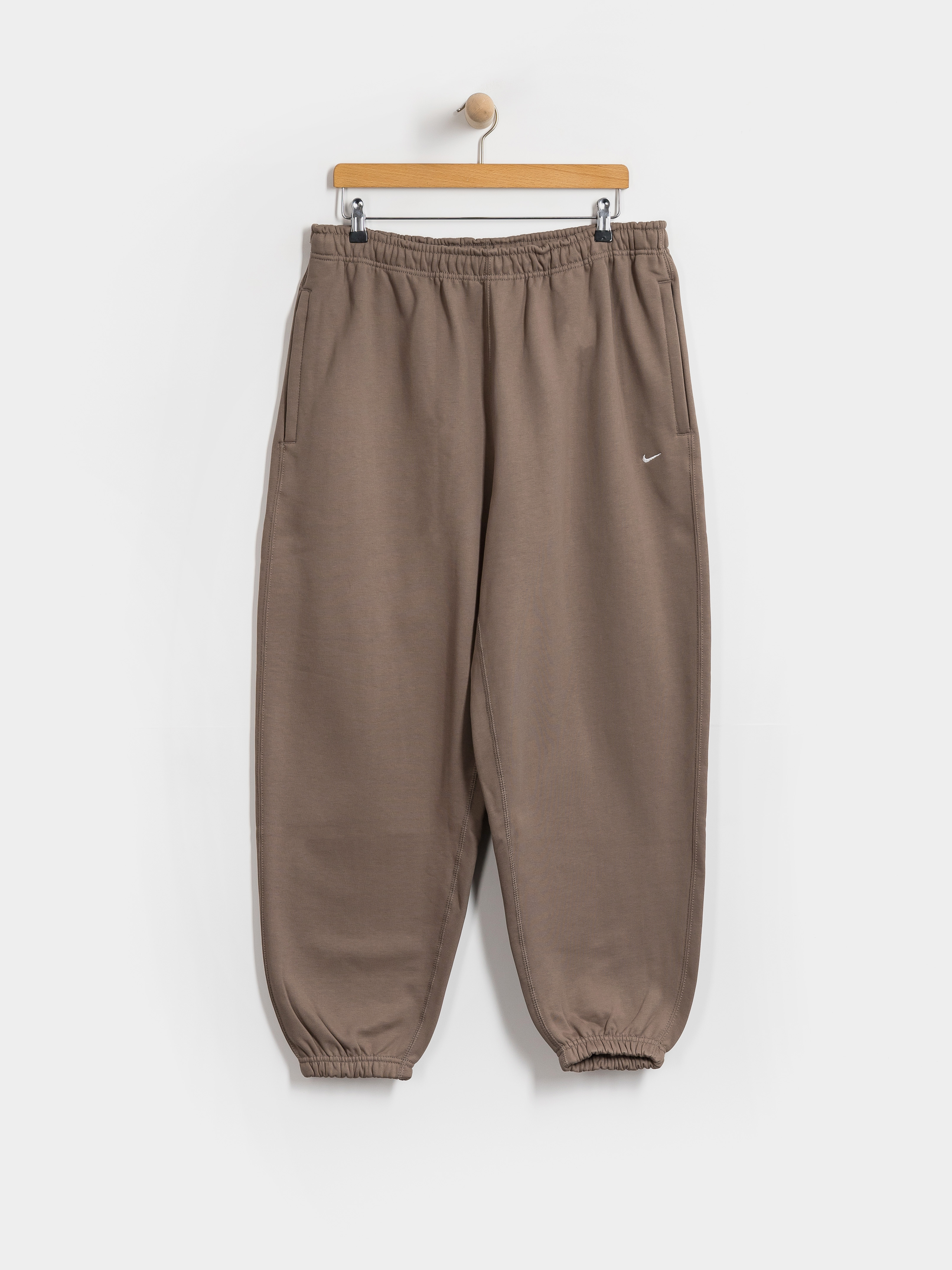 Pantaloni Nike SB Solo Swoosh (mink brown/mink brown/white)
