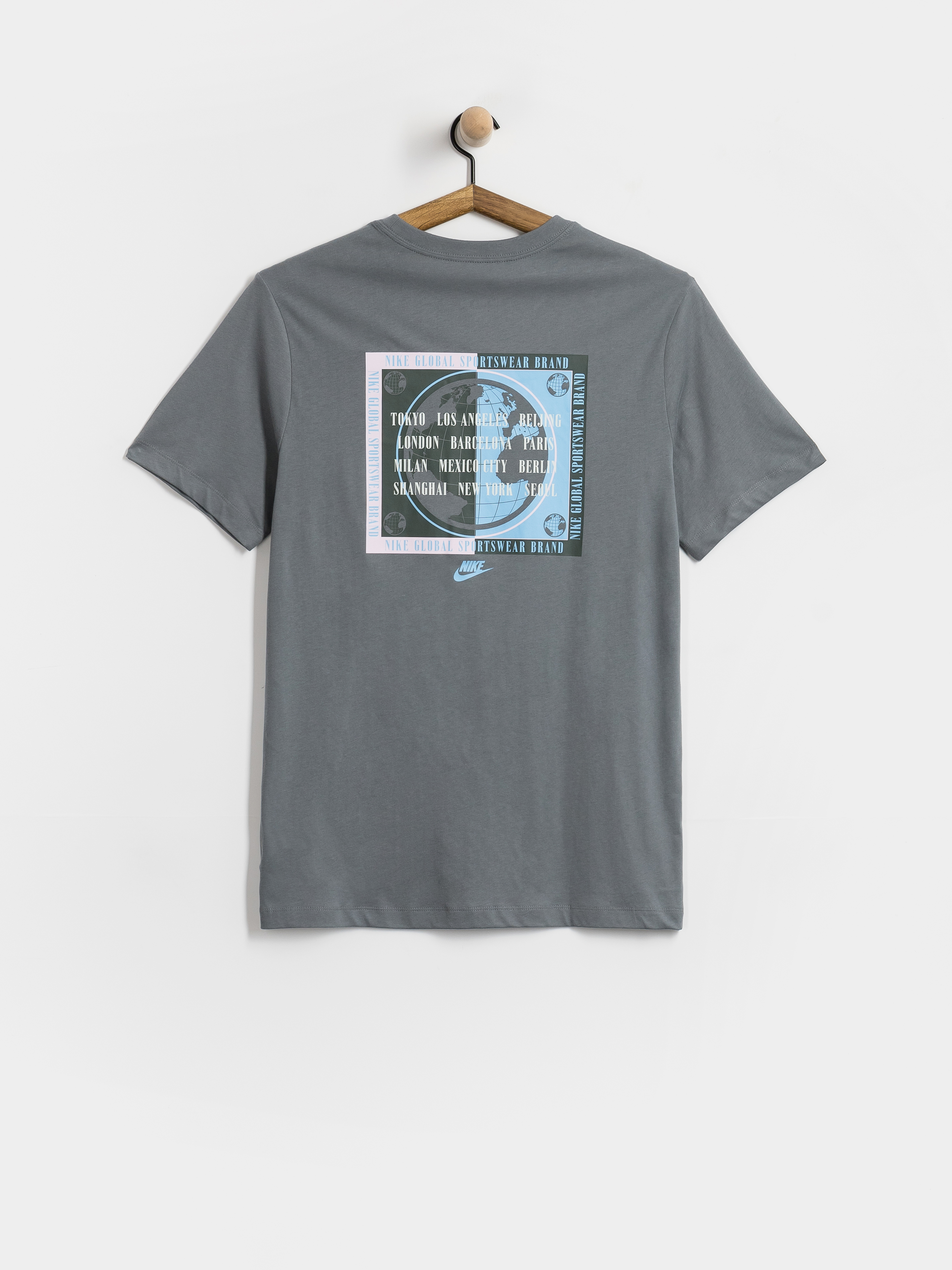Tricou Nike SB World (smoke grey)