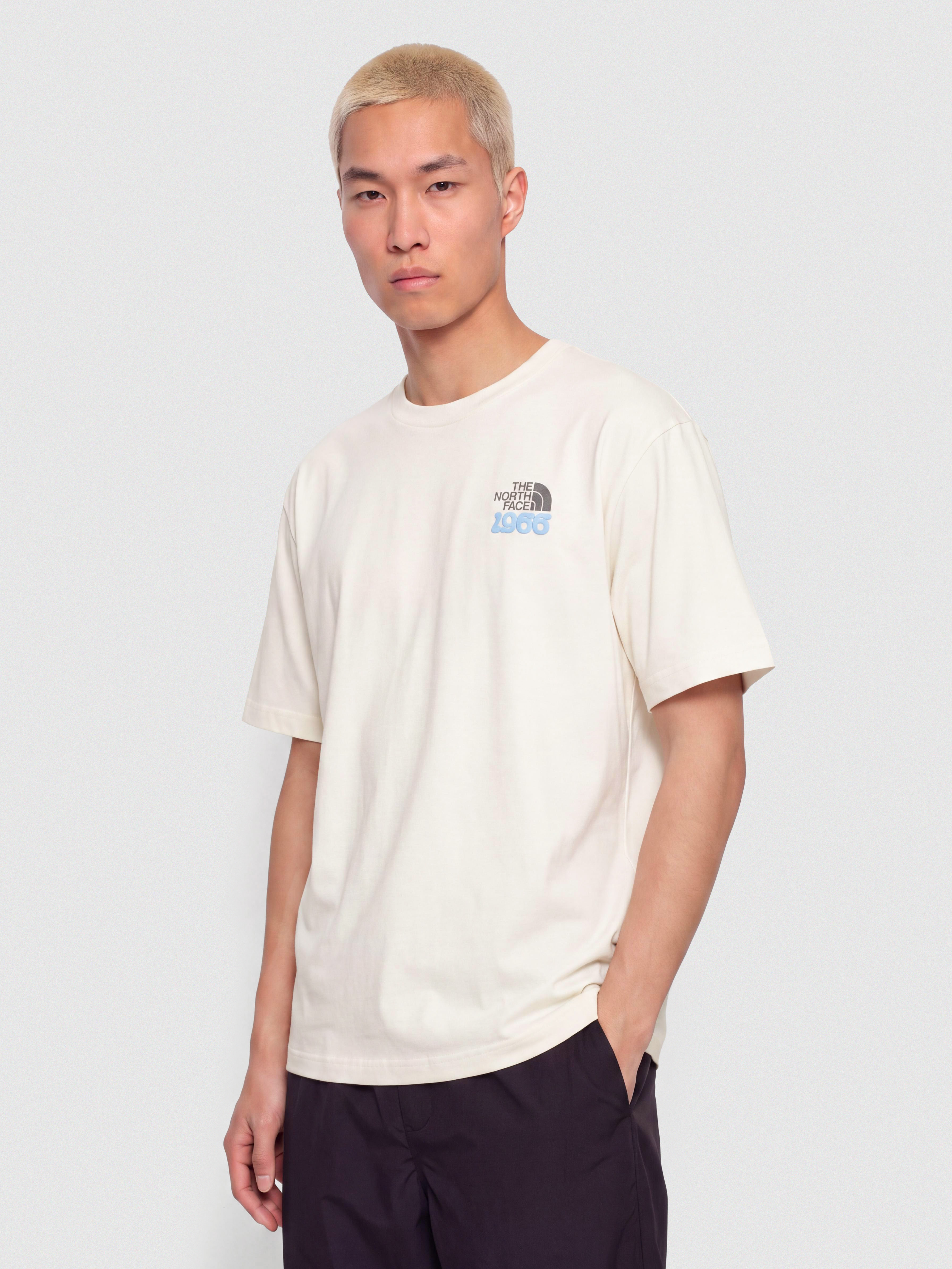 Tricou The North Face Flora Relaxed (white dune)