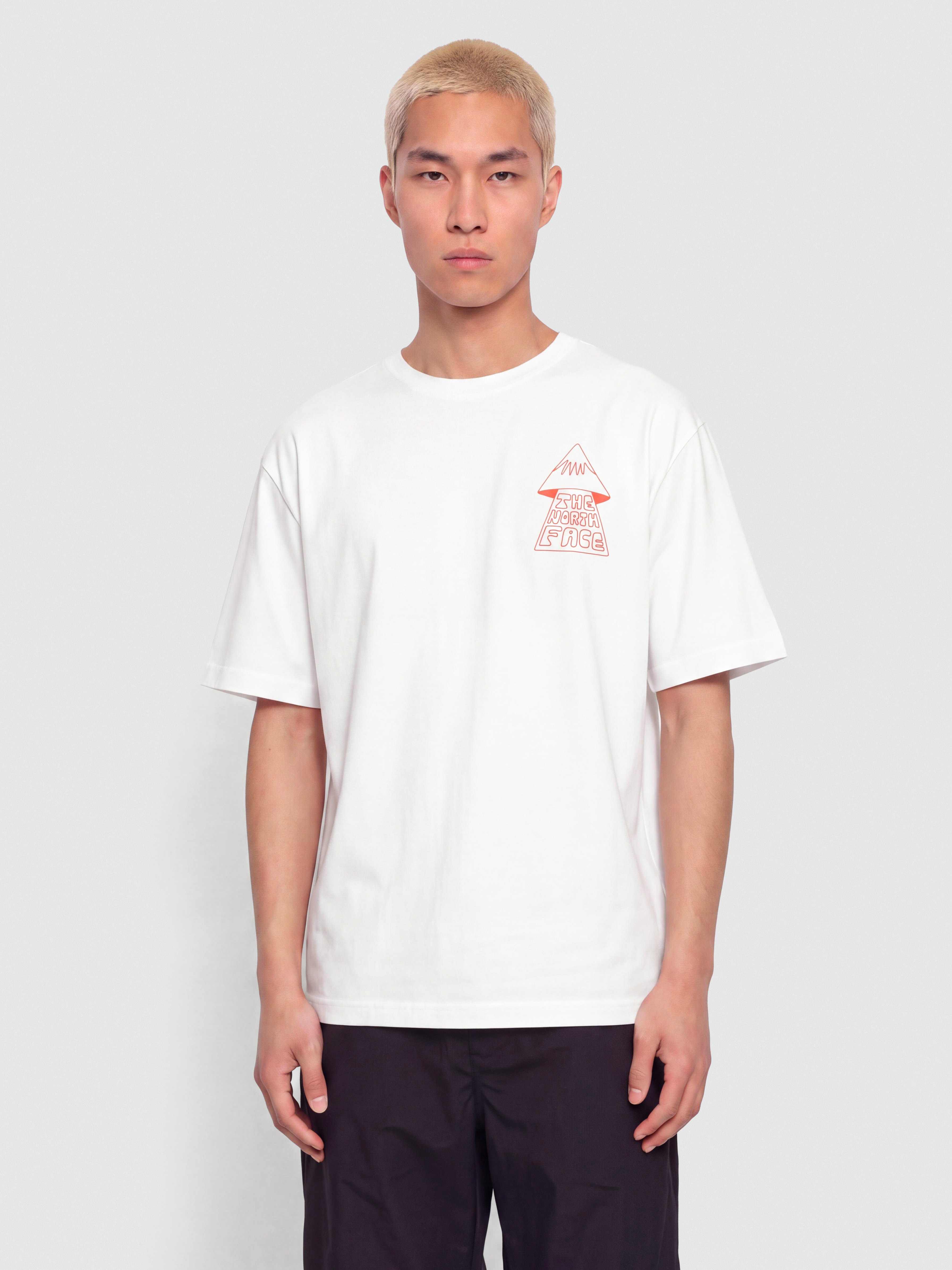 Tricou The North Face Mountain Play Relaxed (tnf white)