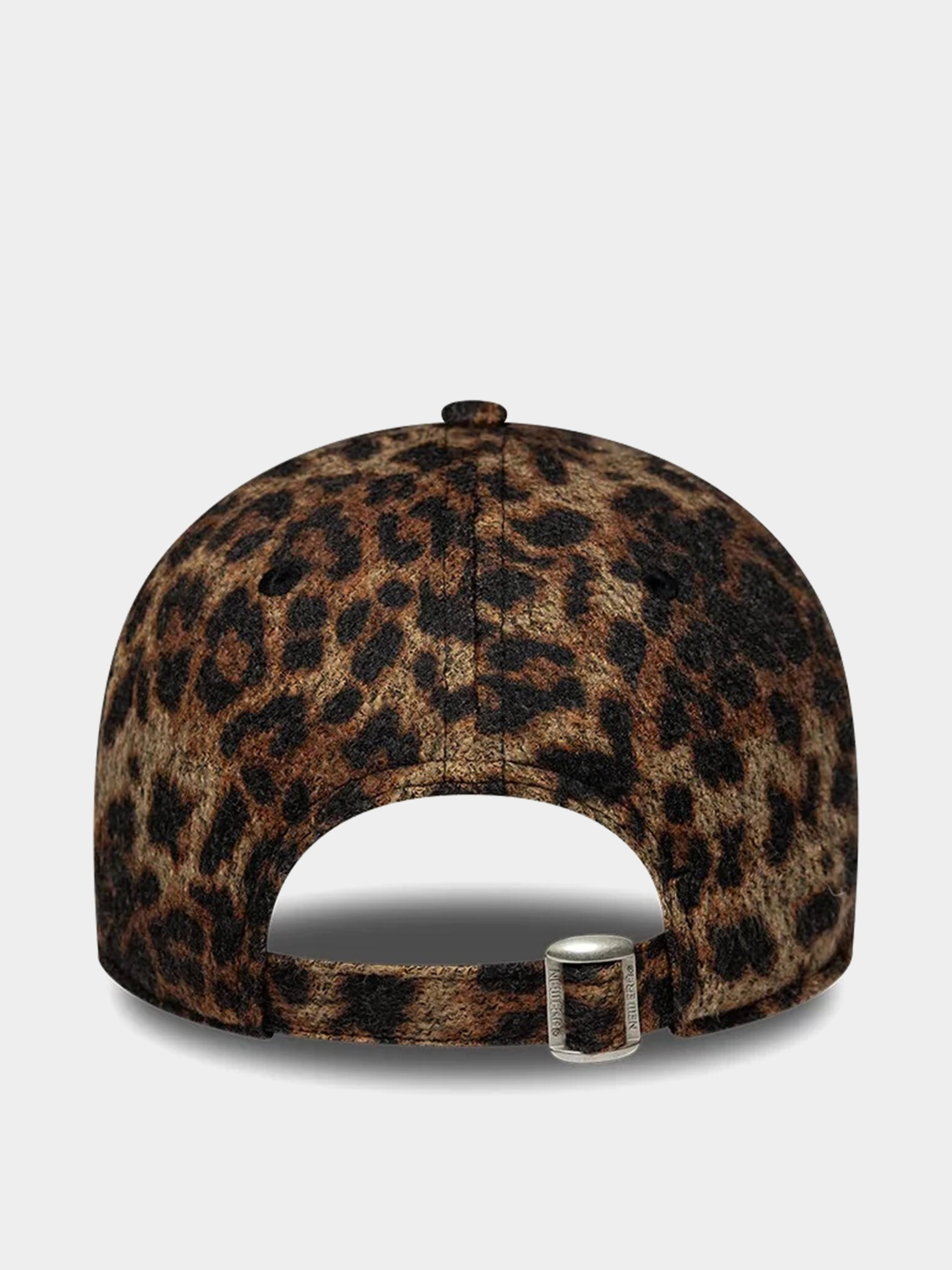 Șapcă New Era Cosy Leopard 9Forty New York Yankees Wmn (dark leo)