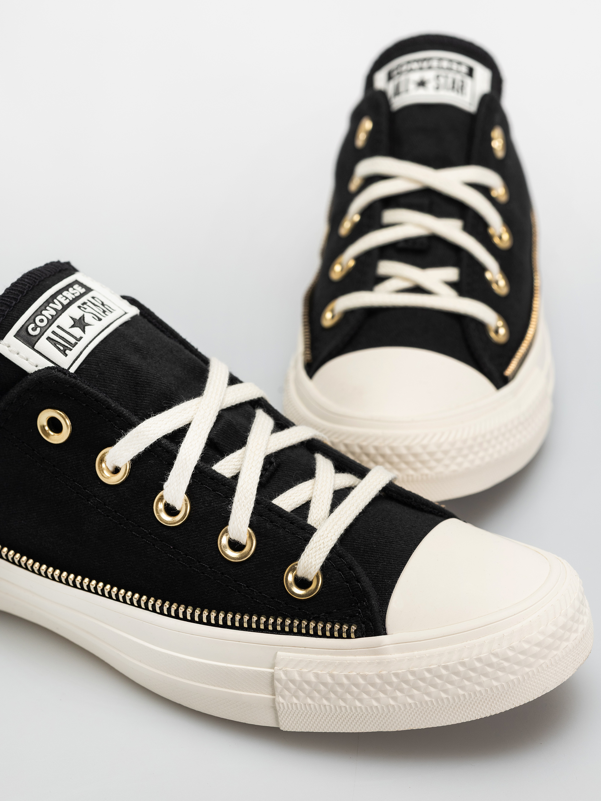Teniși Converse Chuck Taylor All Star Ox Wmn (black/egret/gold)