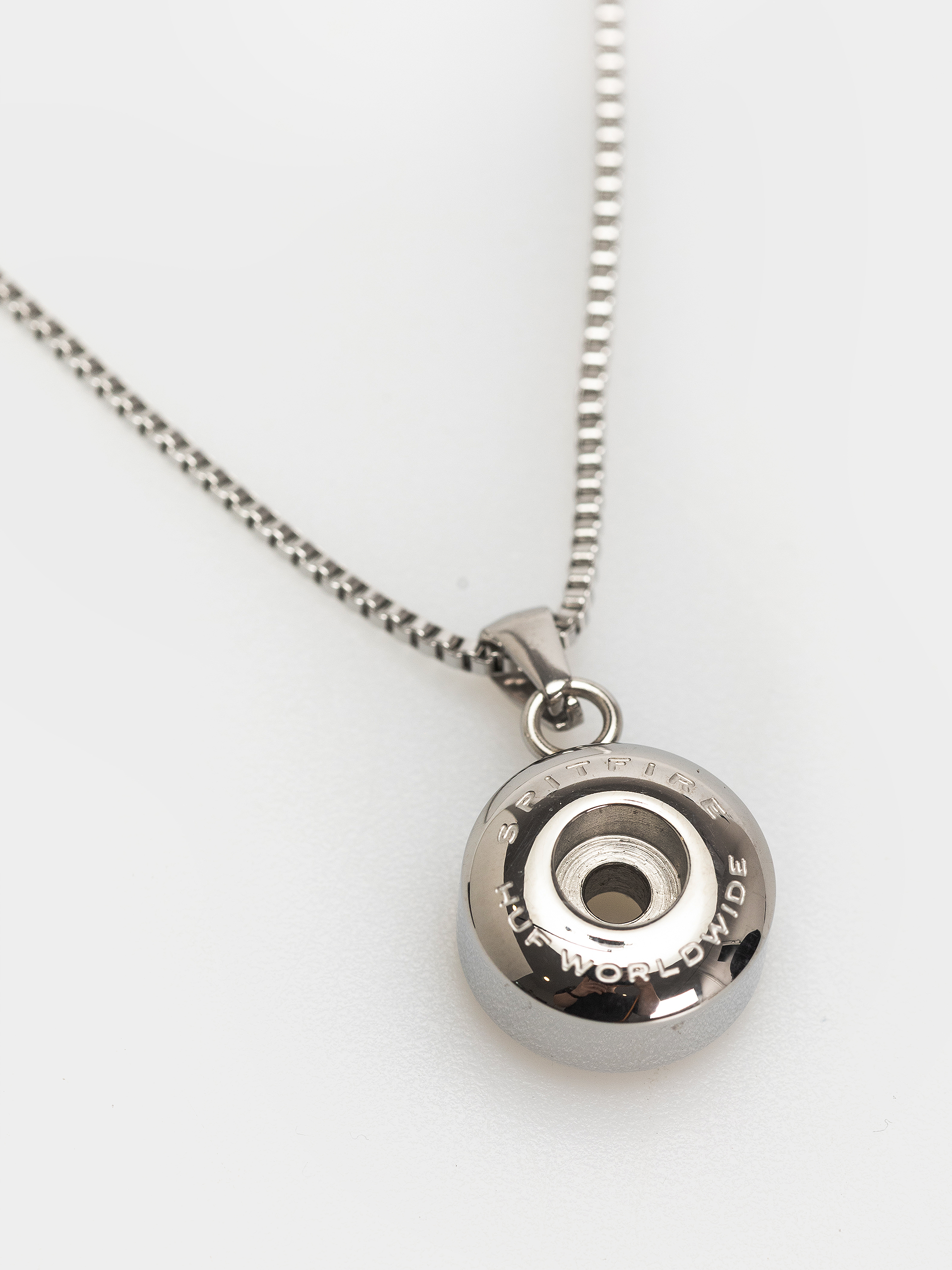 Colier HUF X Spitfire Classic Pendant (silver)