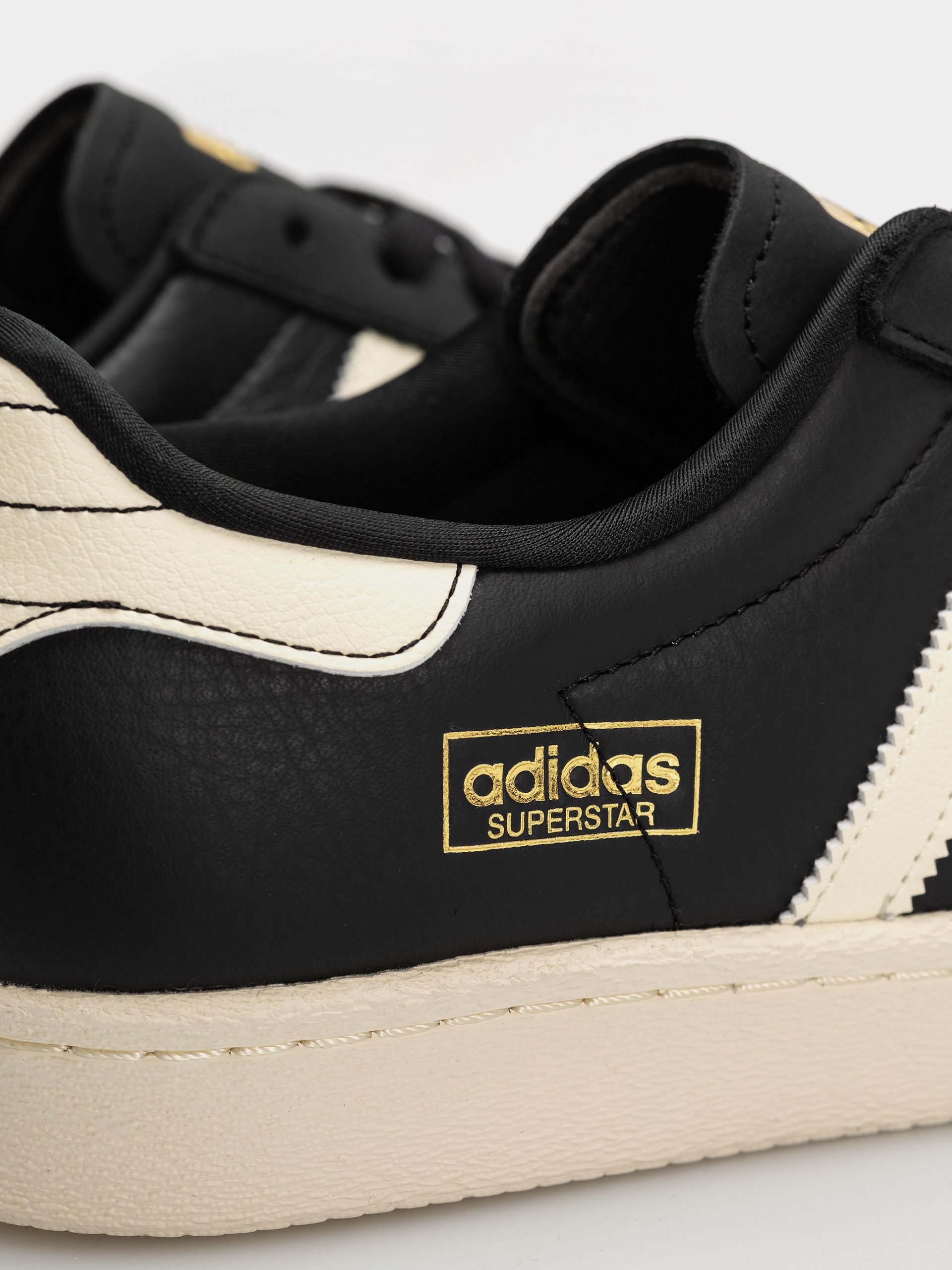 Pantofi adidas Superstar 80 Adv (cblack/crewht/goldmt)