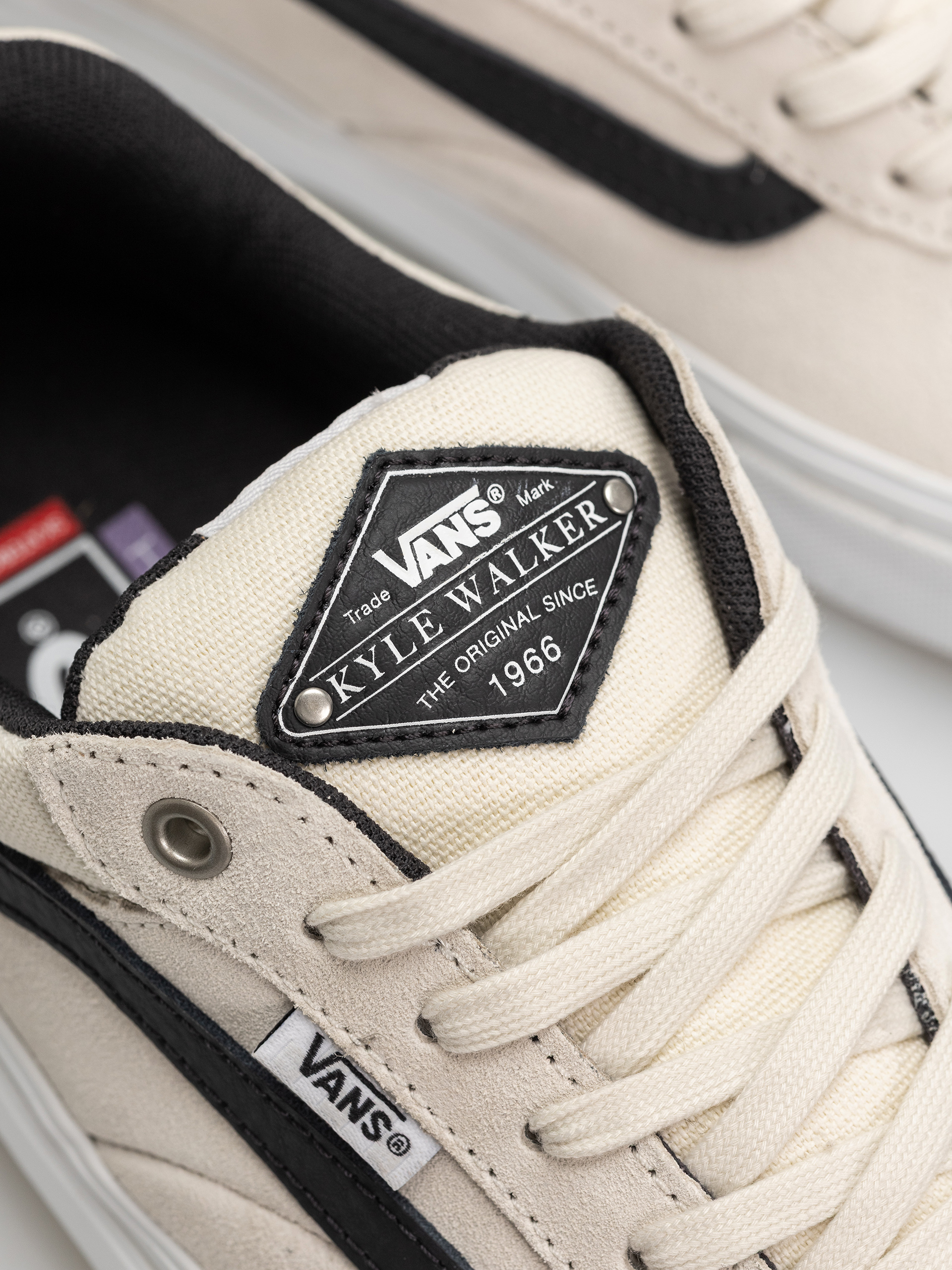 Pantofi Vans Skate Kyle Walker Wafflecup (white/gunmetal)