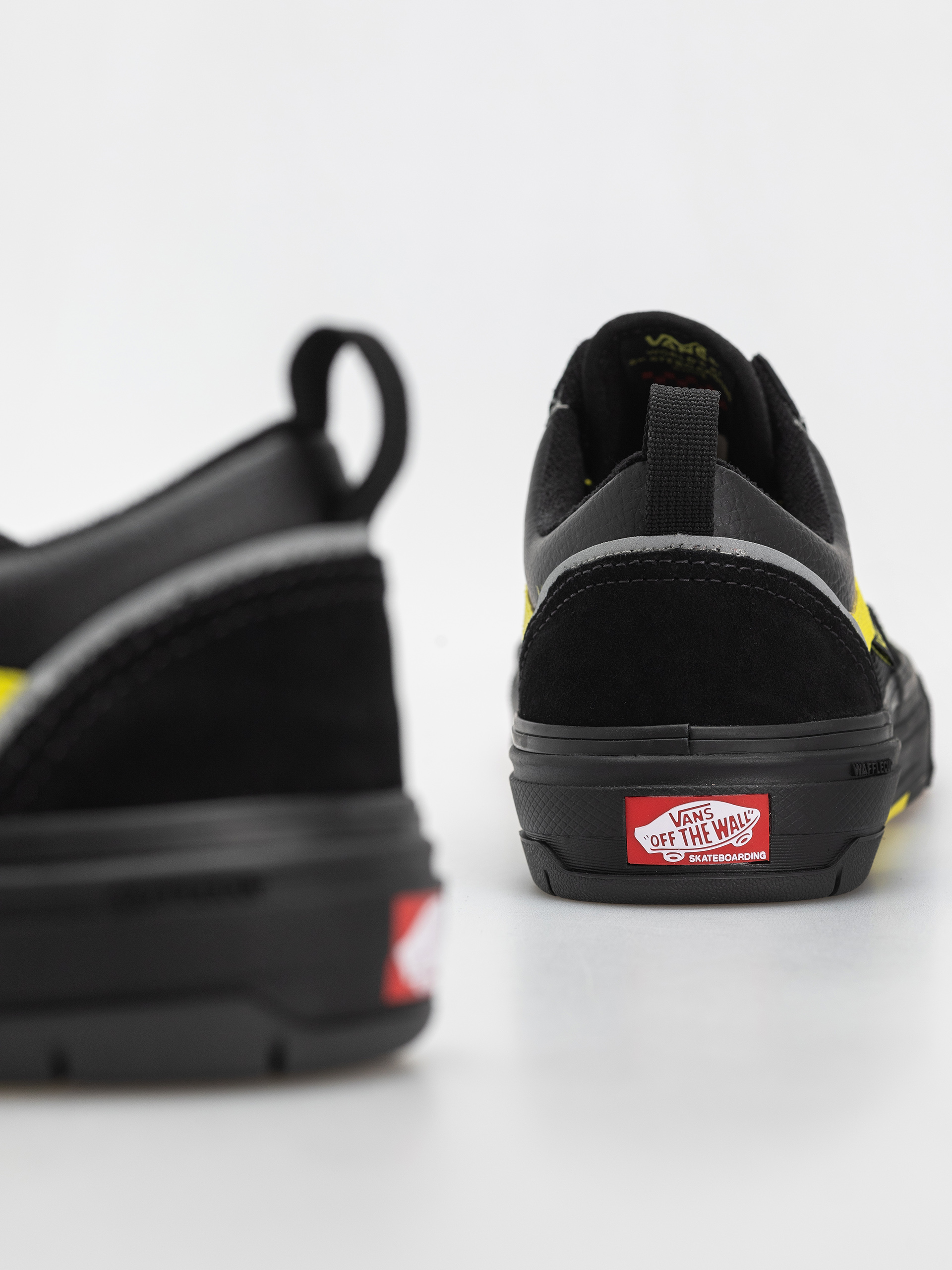 Pantofi Vans Skate Old Skool Wafflecup (black/lime)