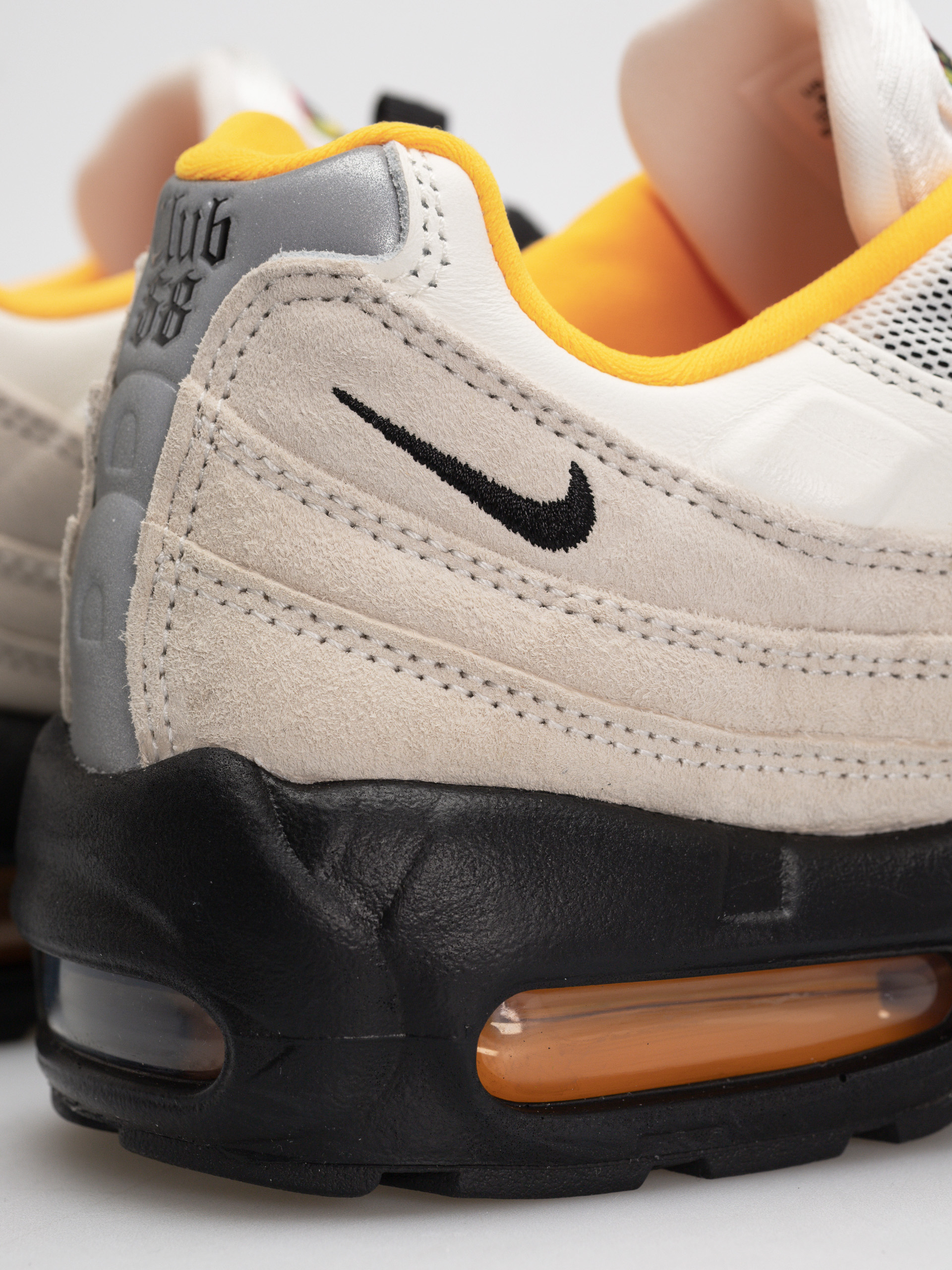 Pantofi Nike SB Air Max 95 (sail/black laser orange)