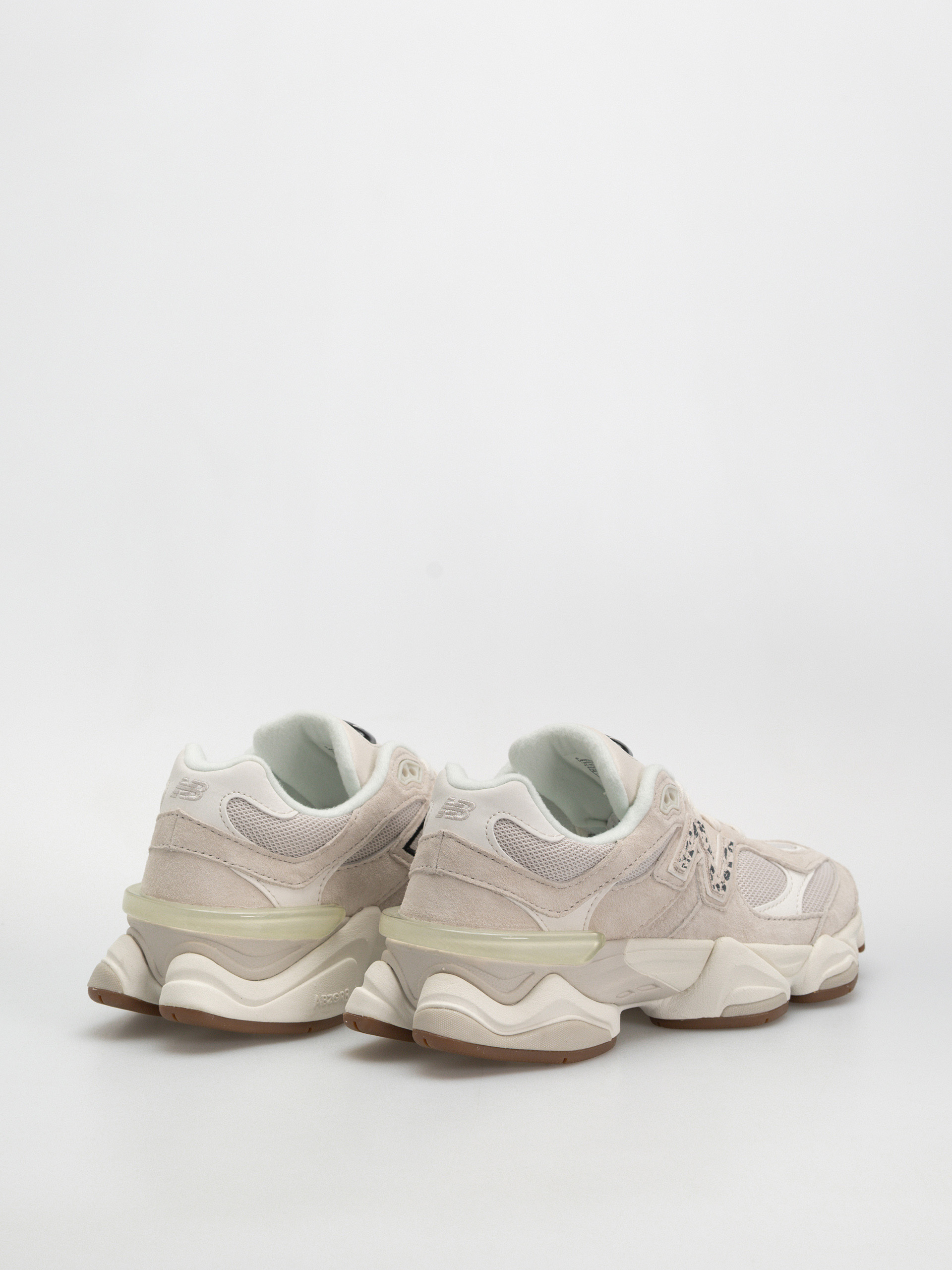 Pantofi New Balance 9060 (moonbeam/sea salt/black)