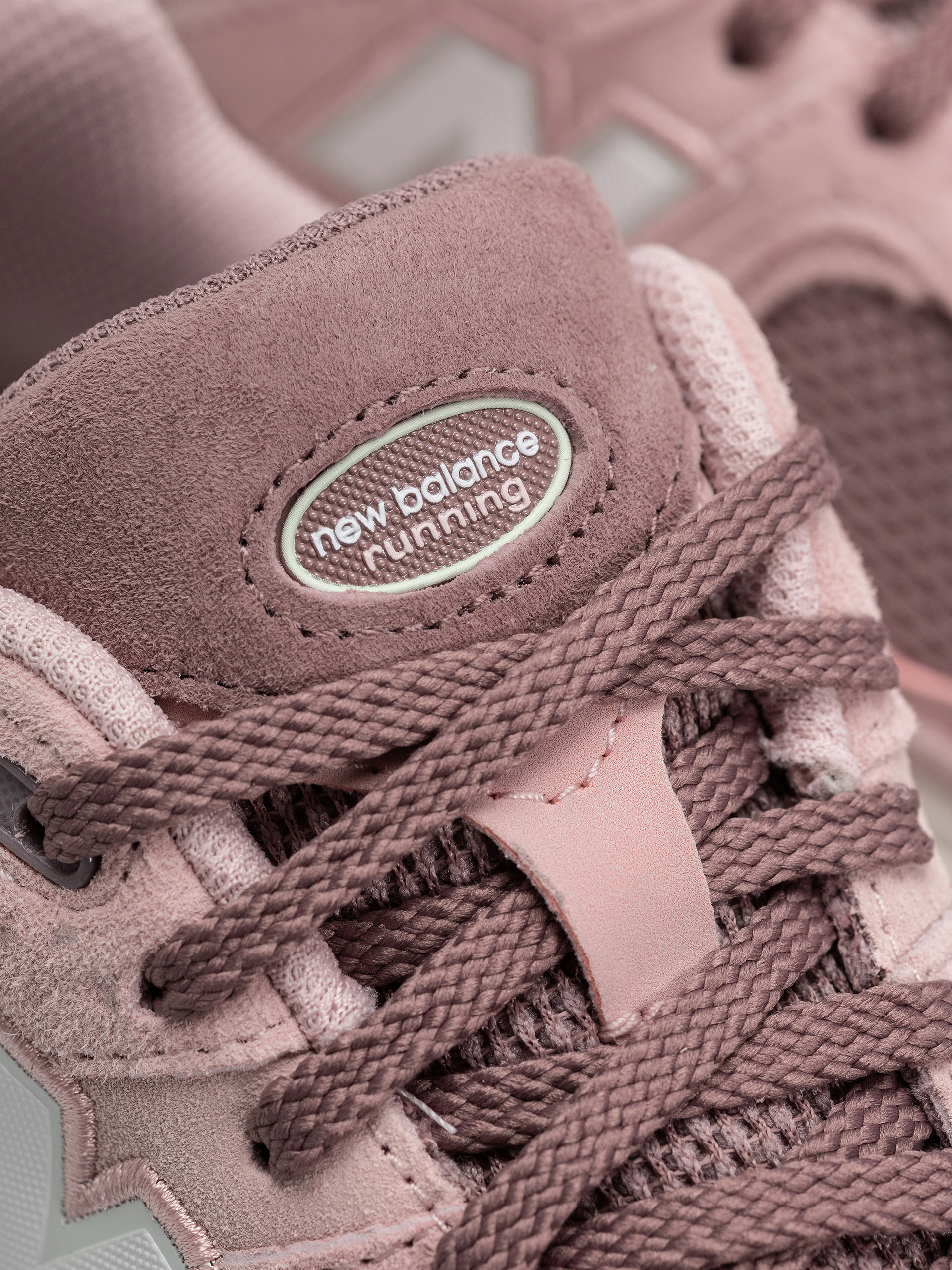Pantofi New Balance 2002 (pink chalk/pebble)