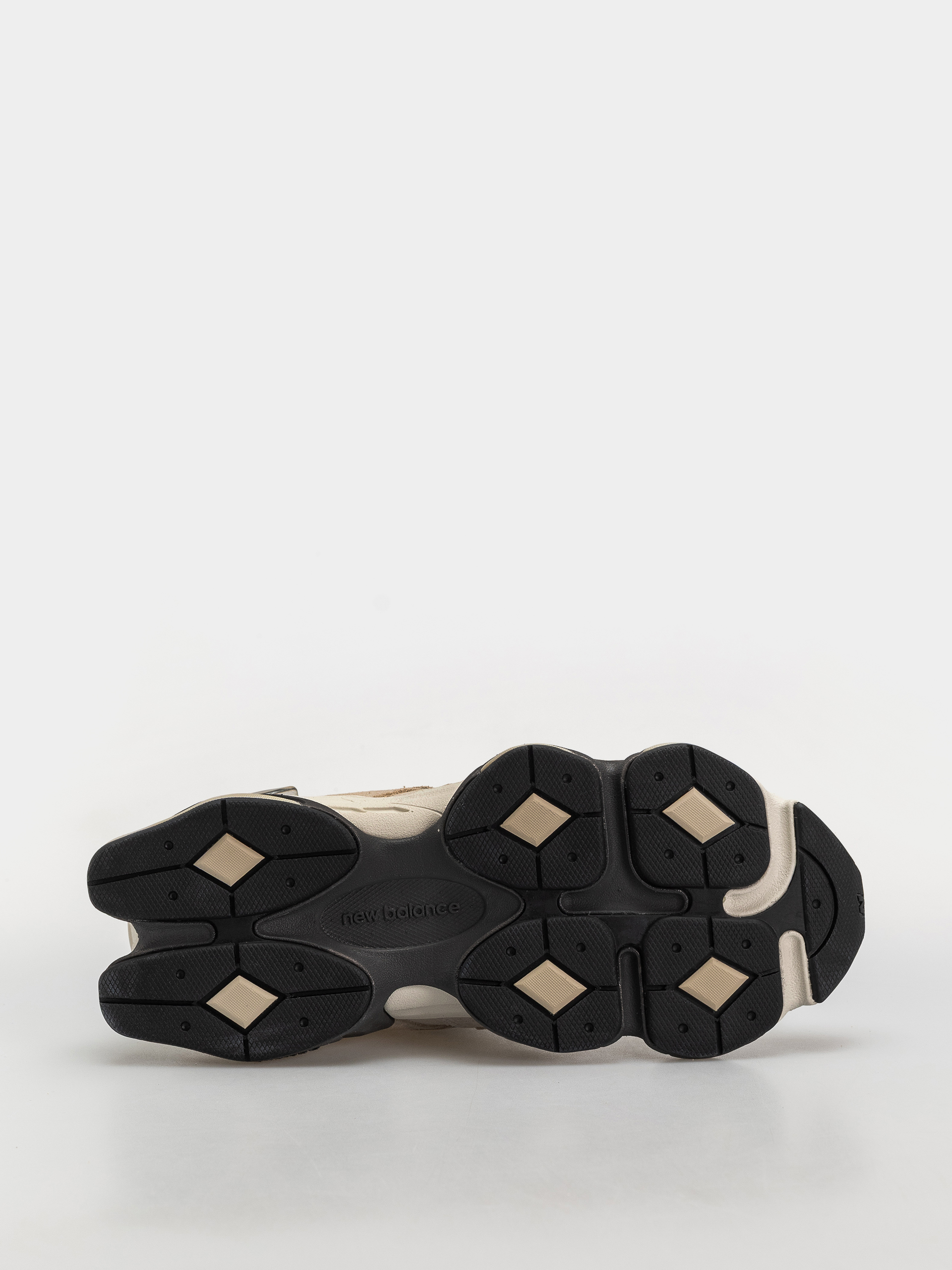 Pantofi New Balance 9060 (timberwolf/black cement)