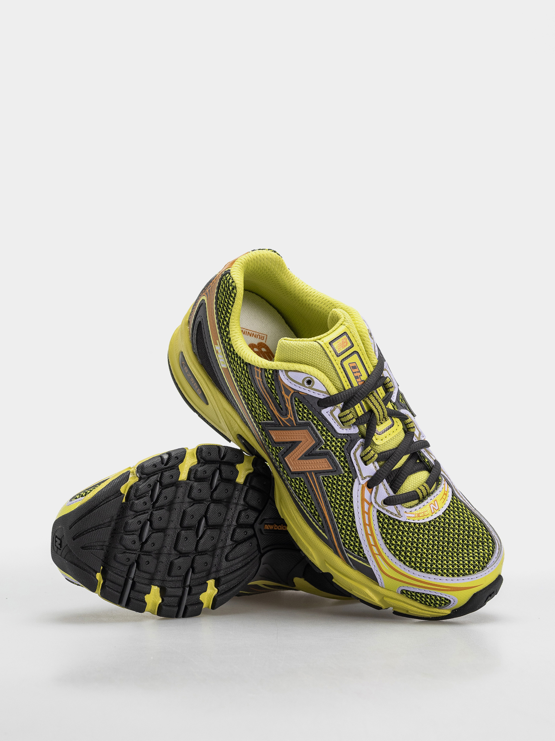 Pantofi New Balance 740 (field green/black cement)