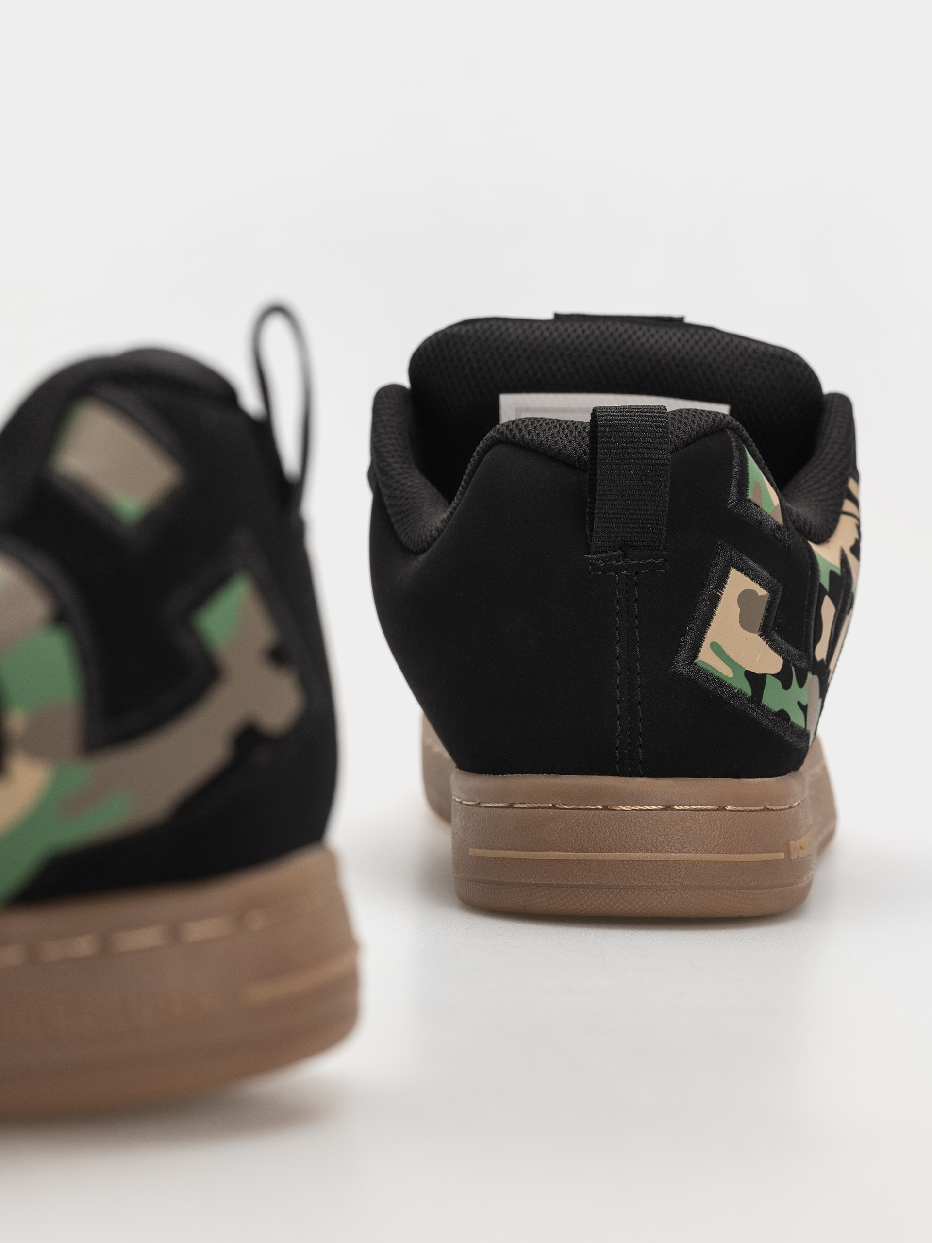 Pantofi DC Court Graffik (black/black/gum)