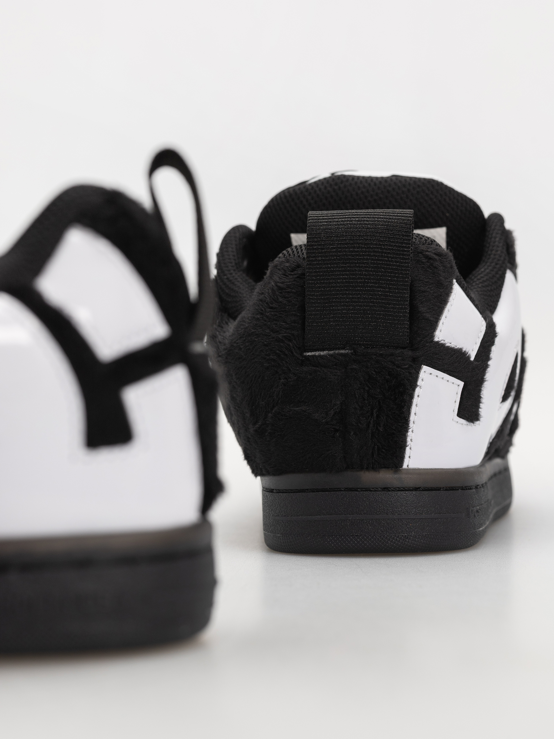 Pantofi DC Court Graffik Puff (black/black/white)