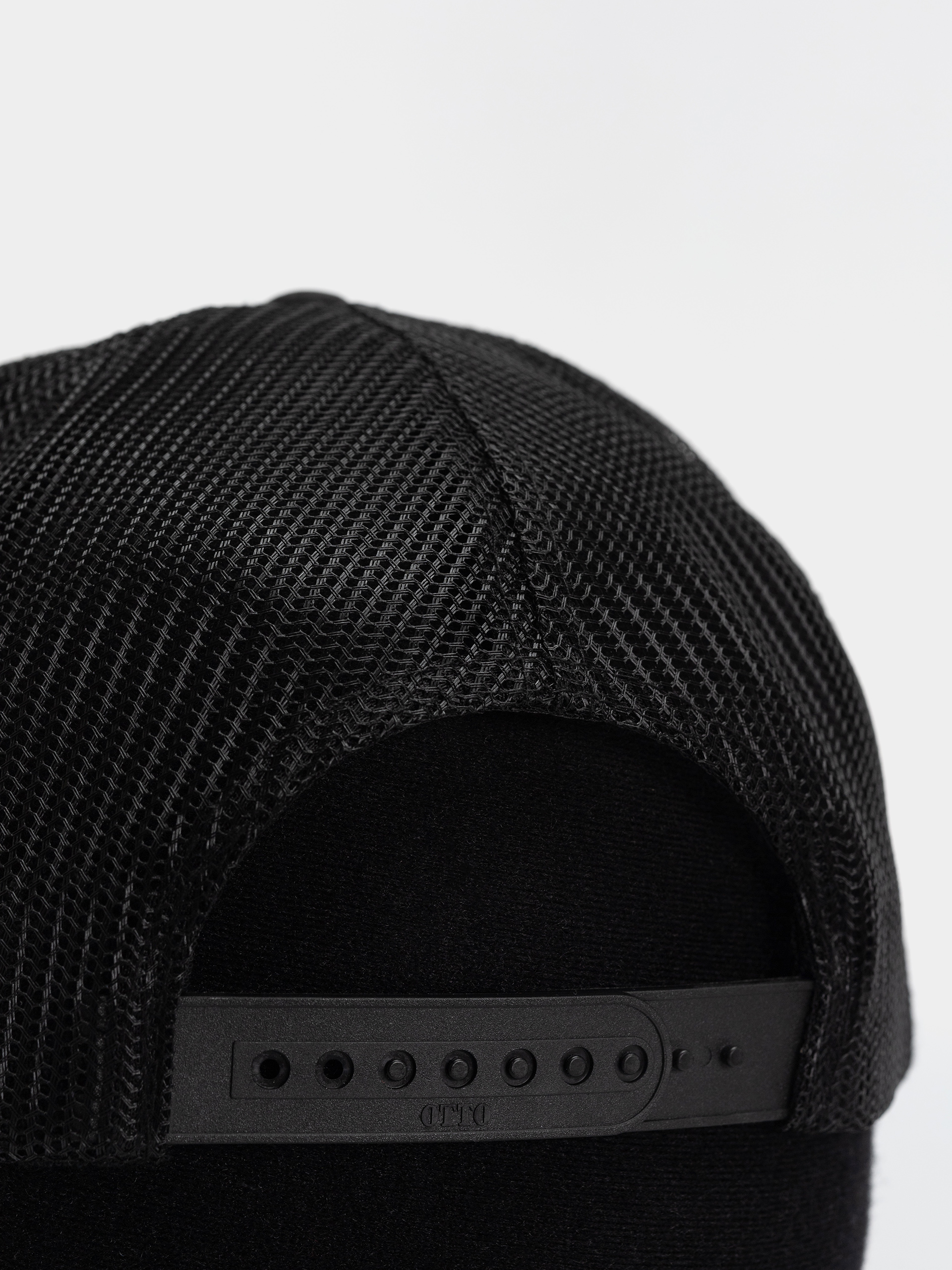 Șapcă Thrasher Destruction Trucker (black/black)