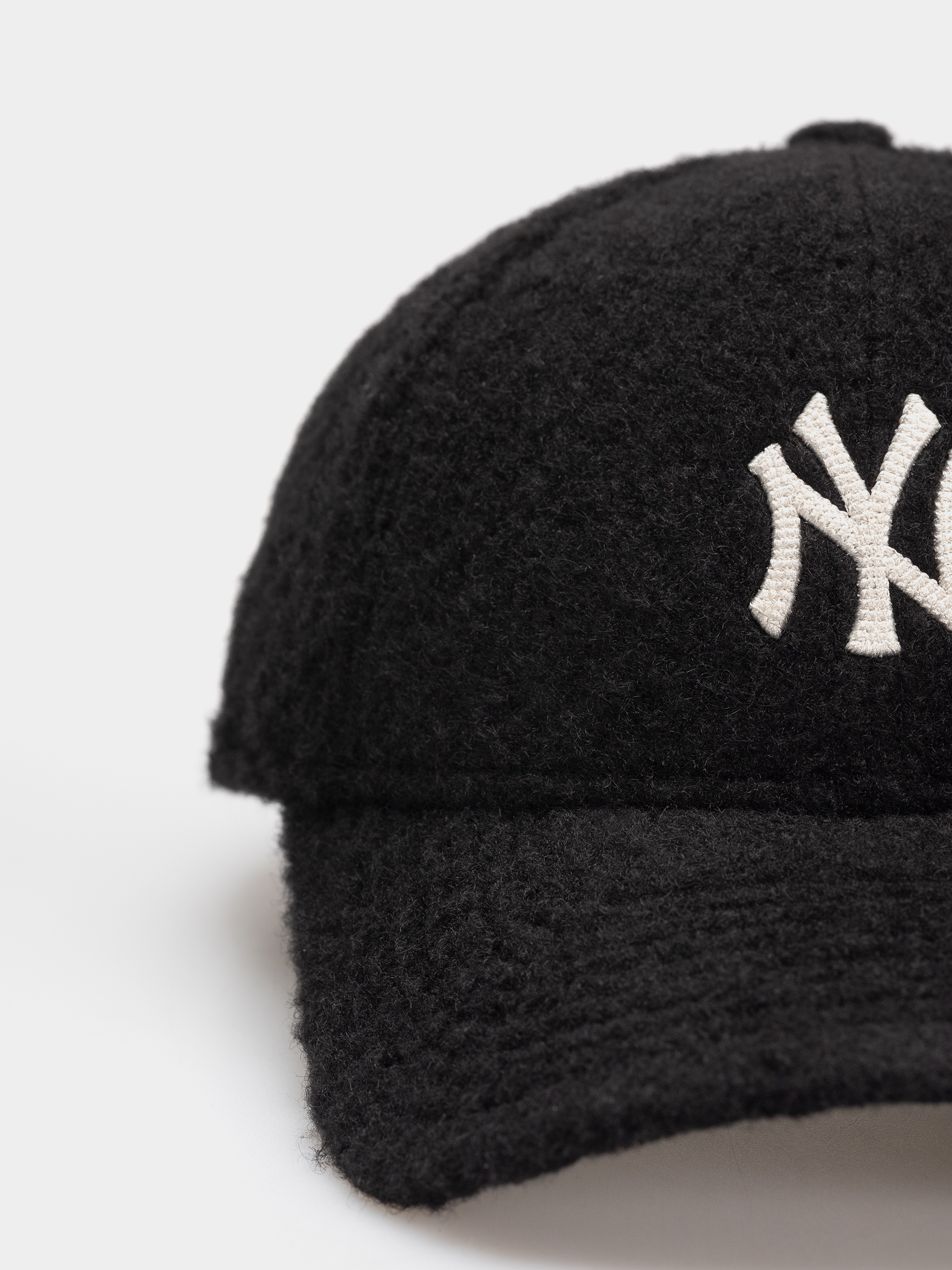 Șapcă New Era Winter Borg 9Forty New York Yankees (black)
