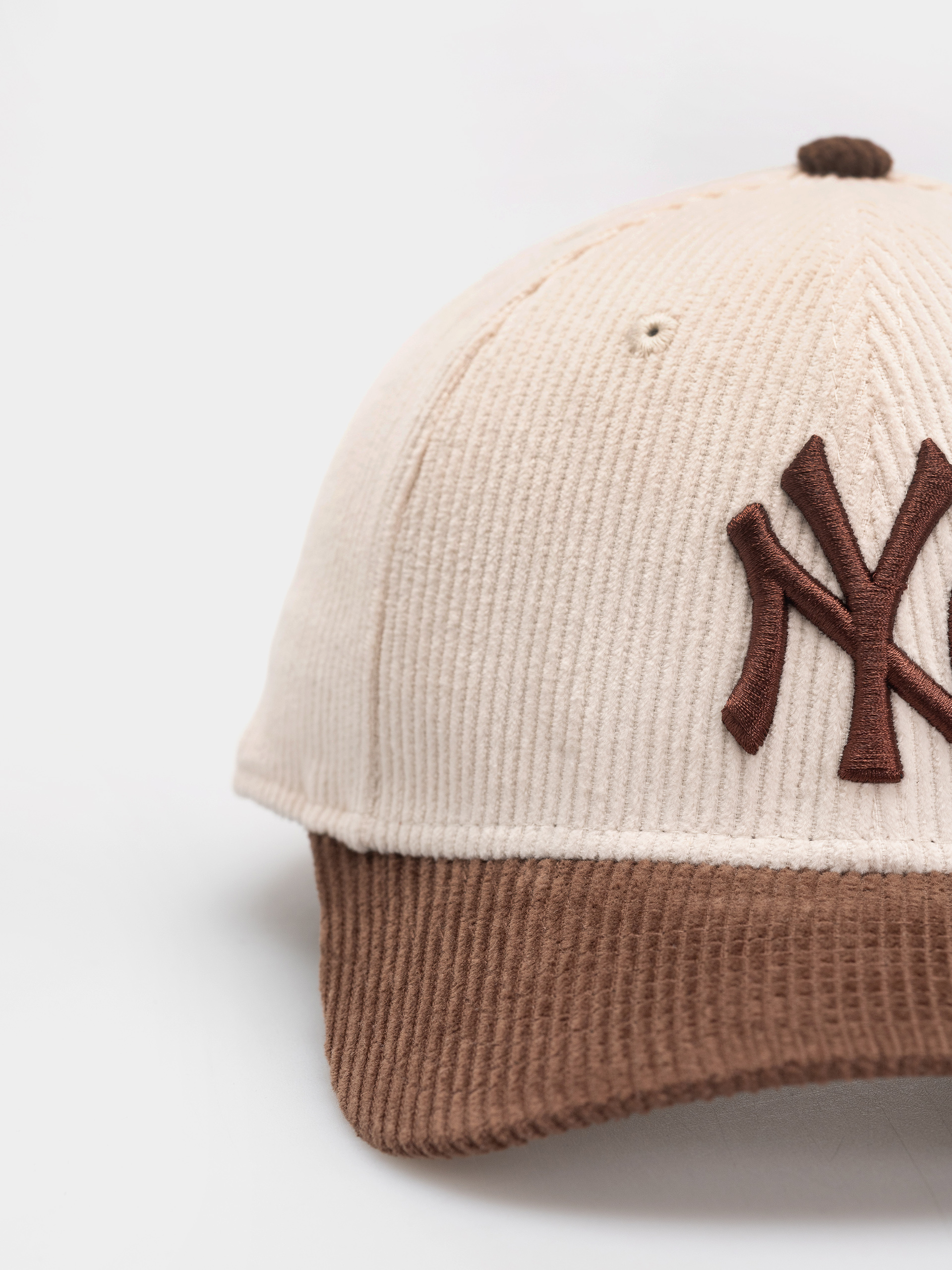 Șapcă New Era Cord 9Forty Mc New York Yankees (light cream/brown)