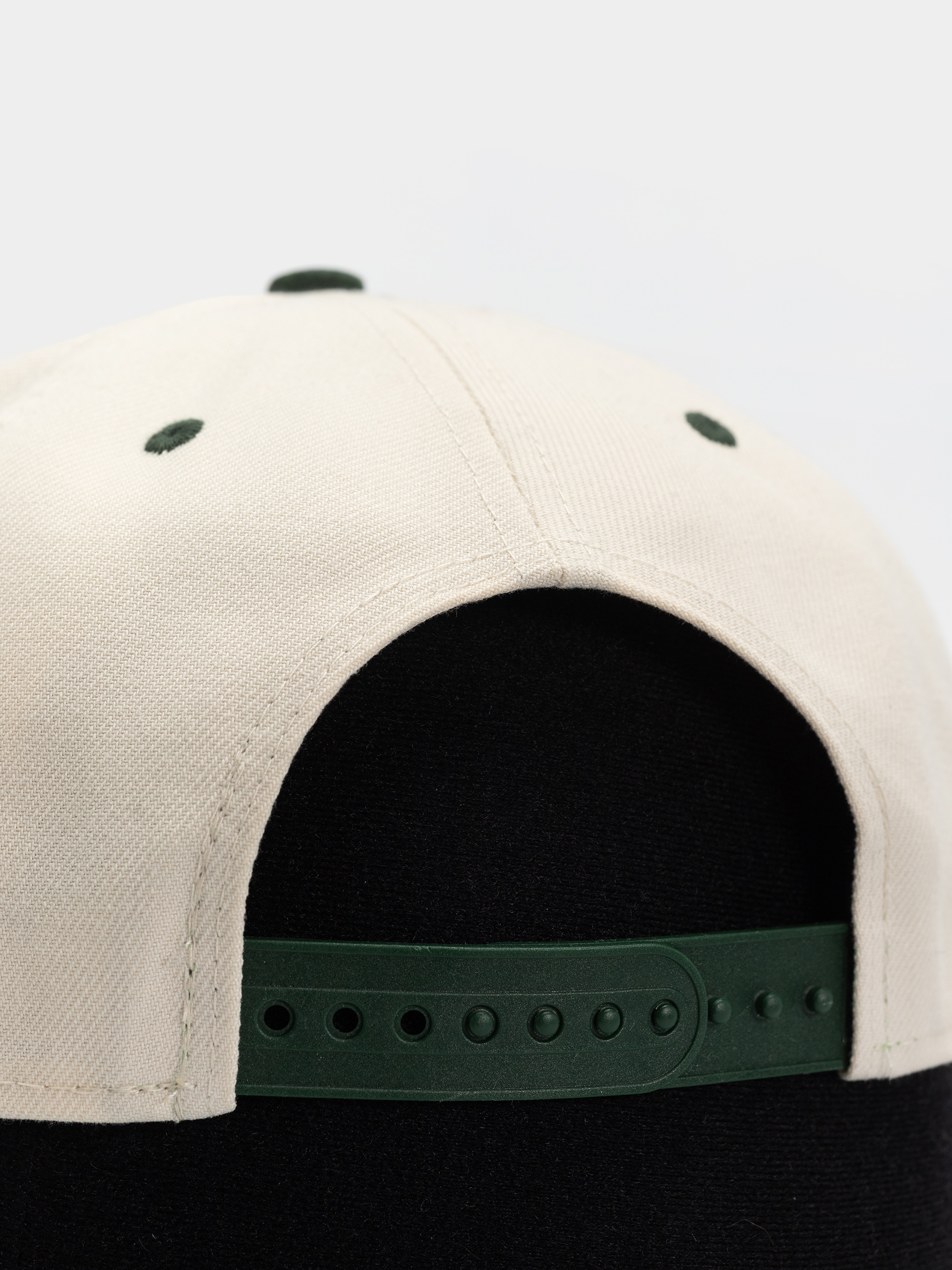 Șapcă New Era Wordmark Suede Eframe New York Yankees (light cream/green)