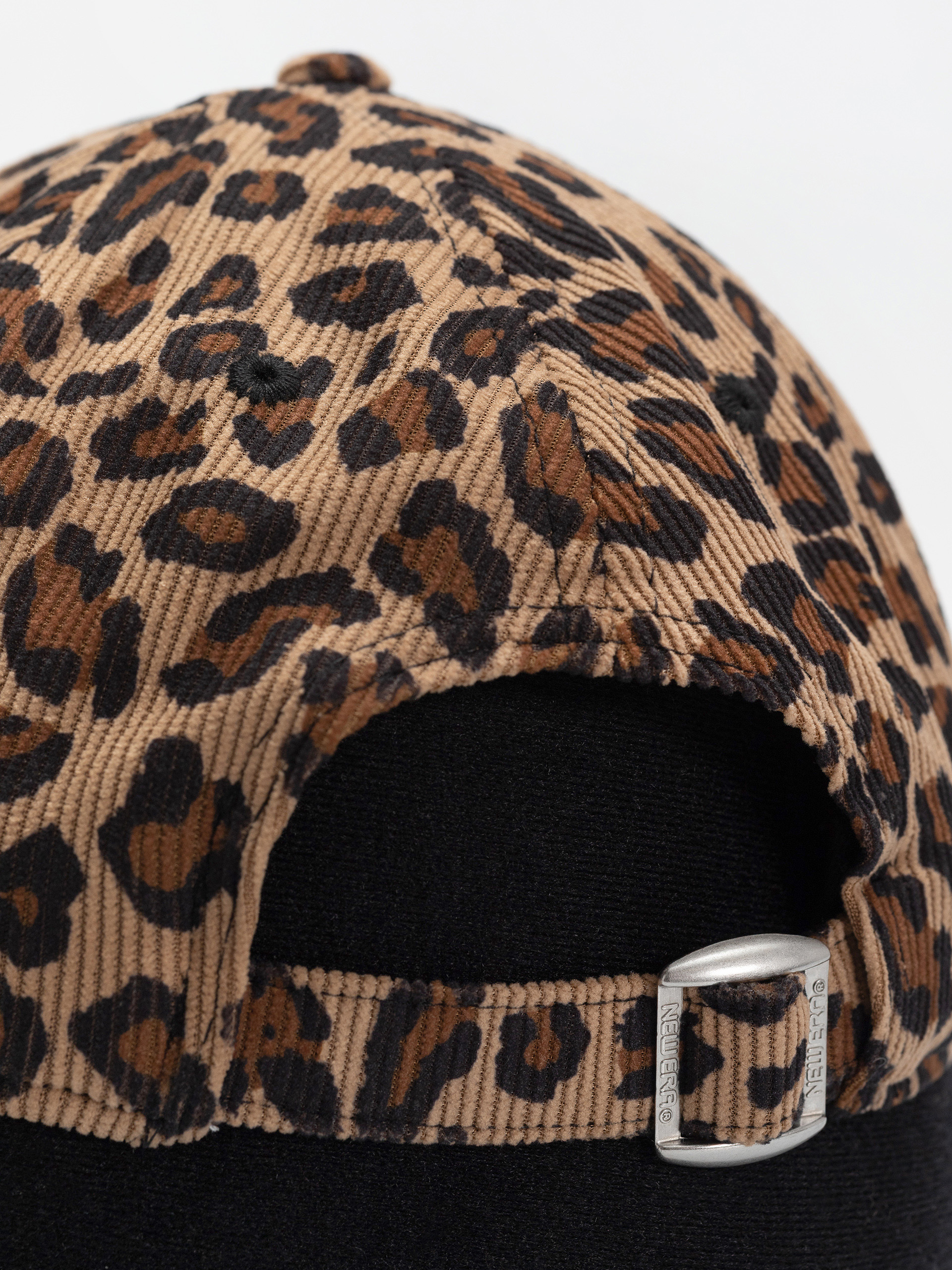 Șapcă New Era Leopard Cord 9Forty New York Yankees Wmn (leo brown)
