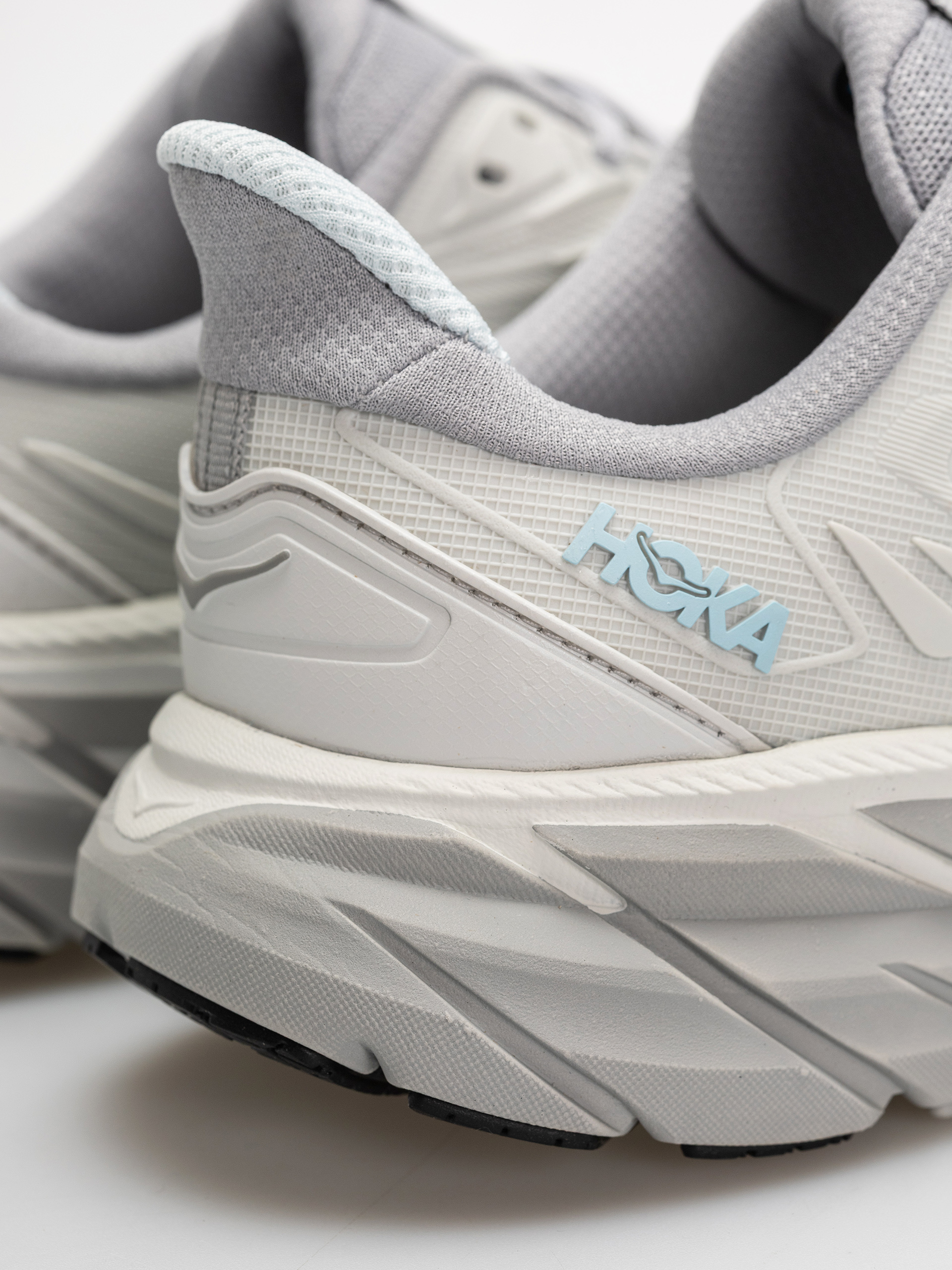 Pantofi Hoka Clifton UTL Wmn (cosmic grey/stellar grey)