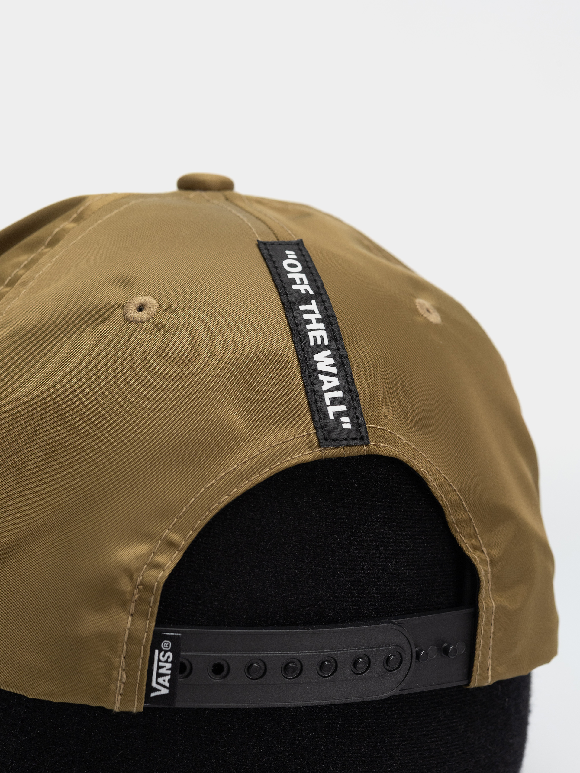 Șapcă Vans Fremont Unstructured (olive brown)