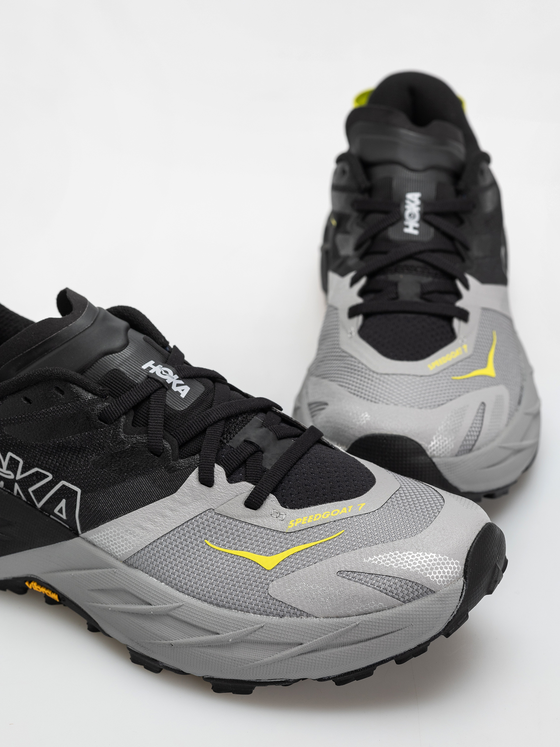 Pantofi Hoka Speedgoat 7 (black/stellar grey)