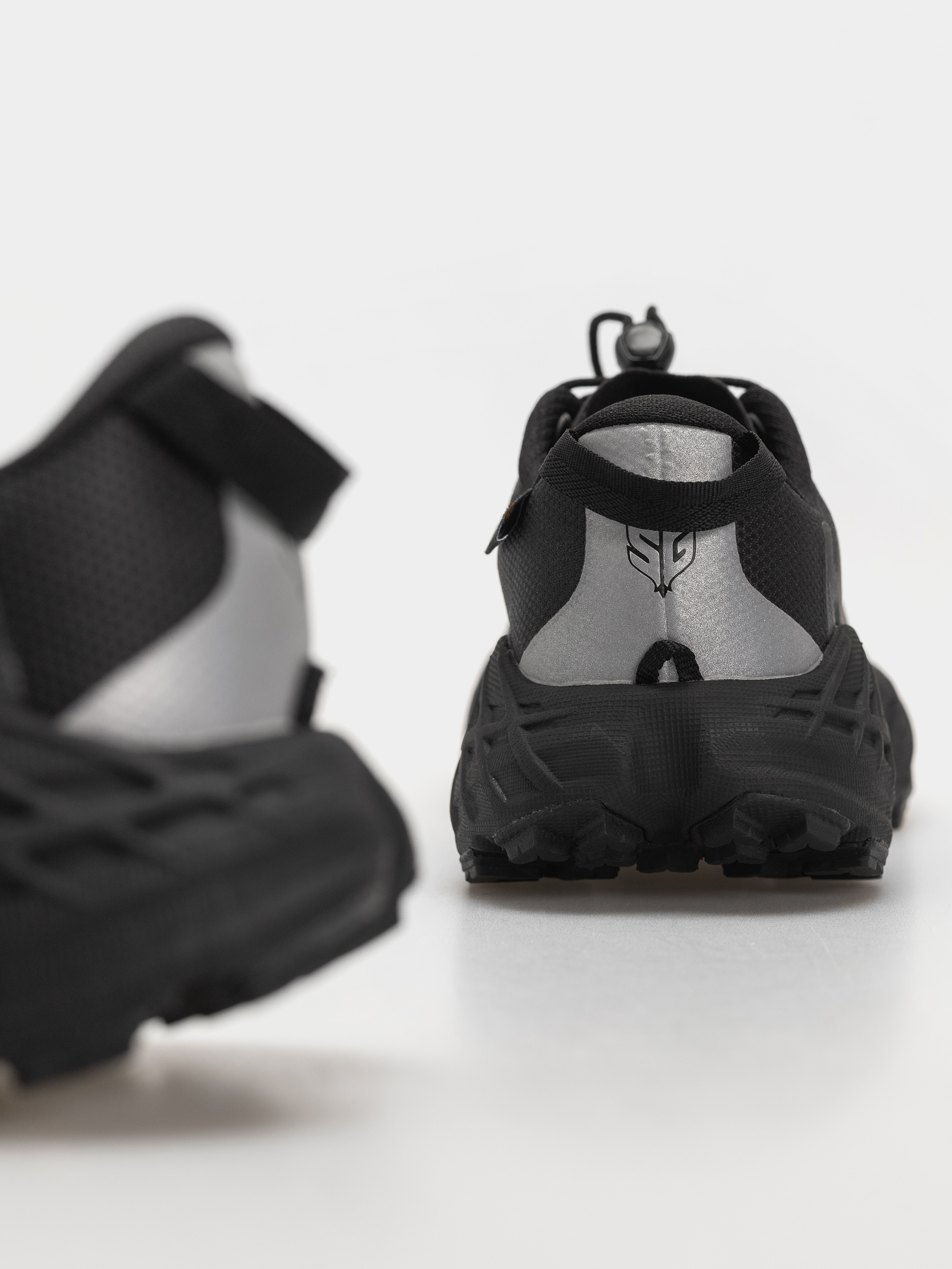 Pantofi Hoka Speedgoat 7 GTX (black/carbon black)