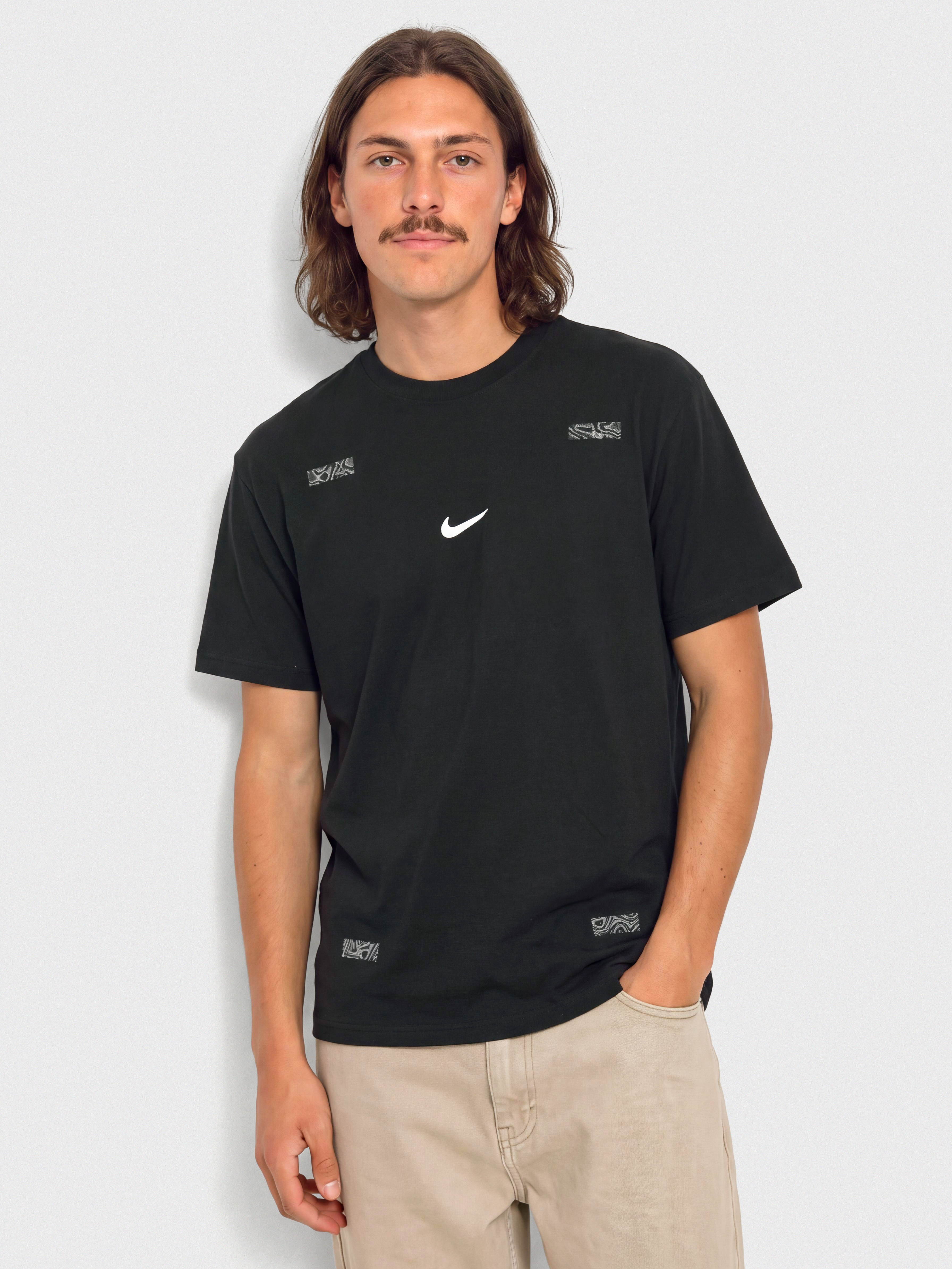 Tricou Nike SB Front Swoosh