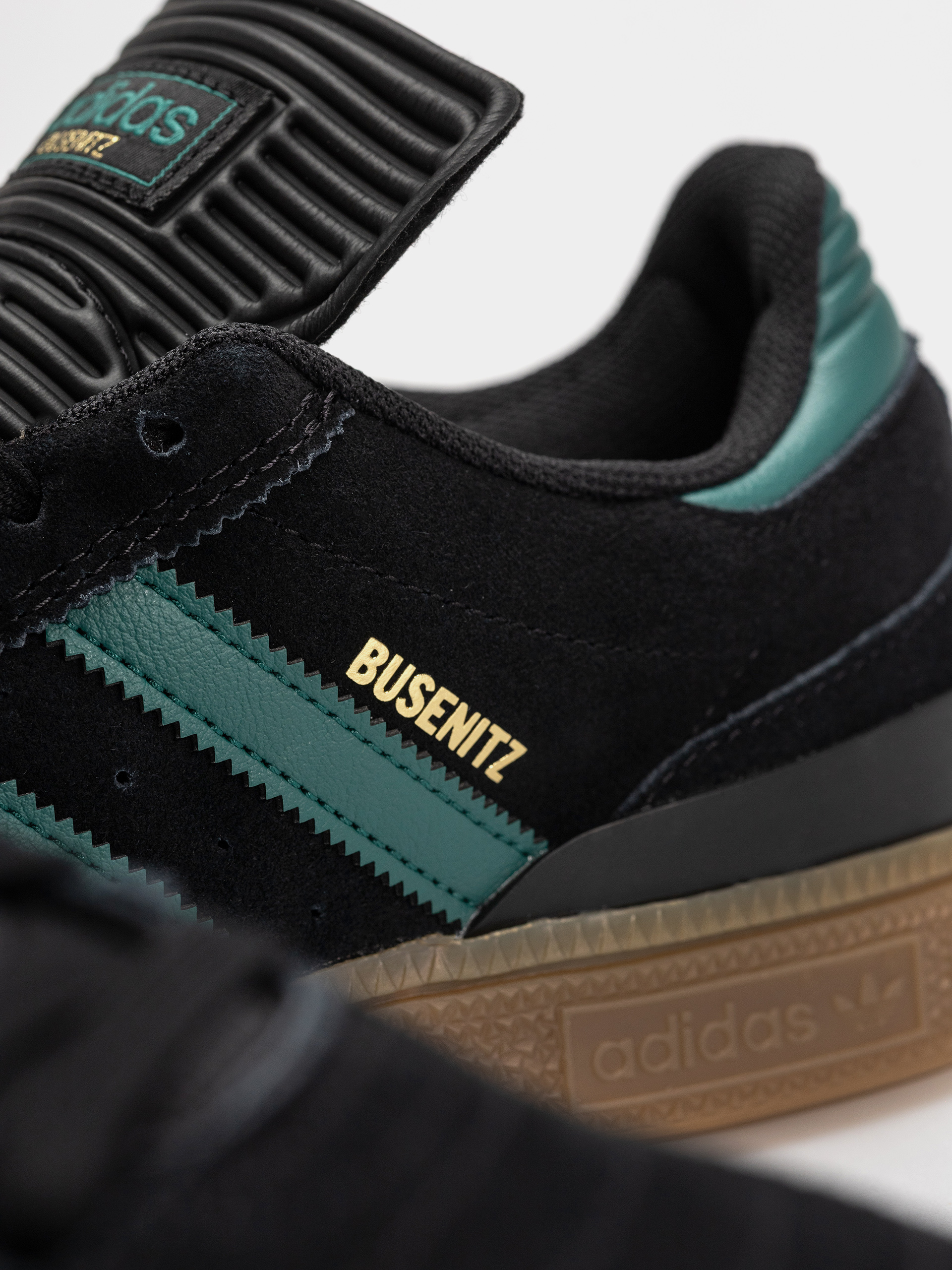 Pantofi adidas Busenitz (cblack/cgreen/gum4)