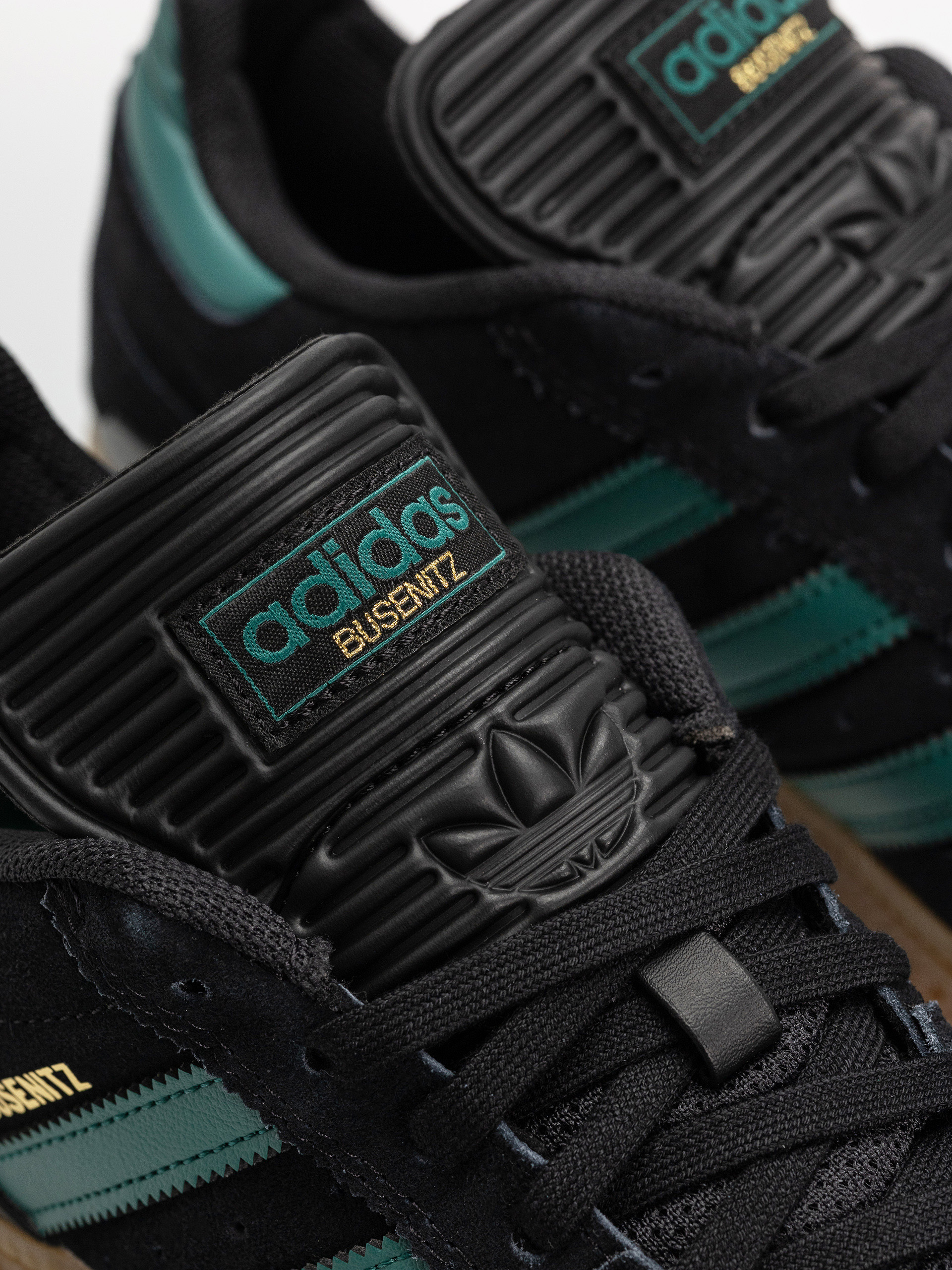 Pantofi adidas Busenitz (cblack/cgreen/gum4)