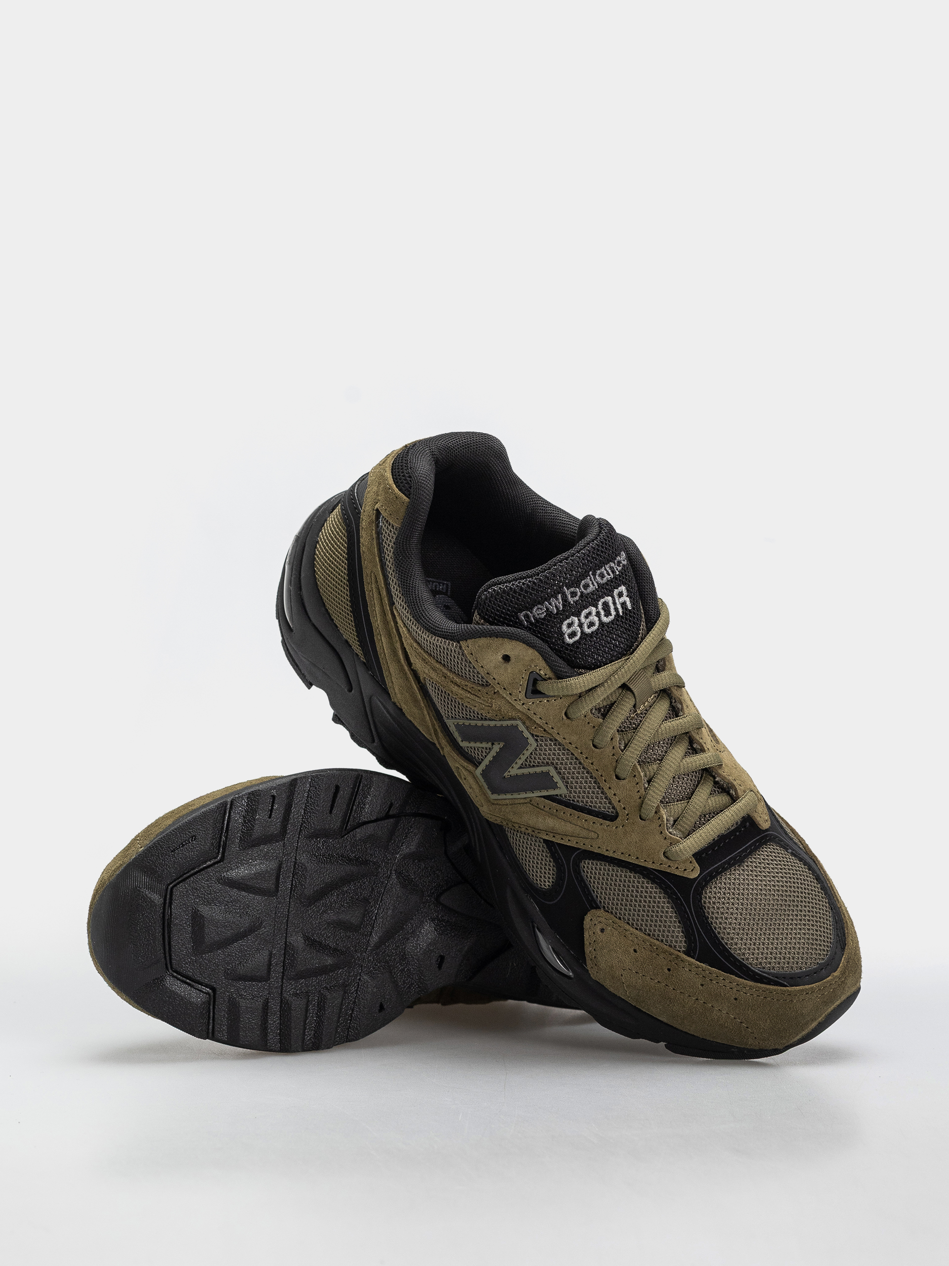 Pantofi New Balance 880R (wakame/black)