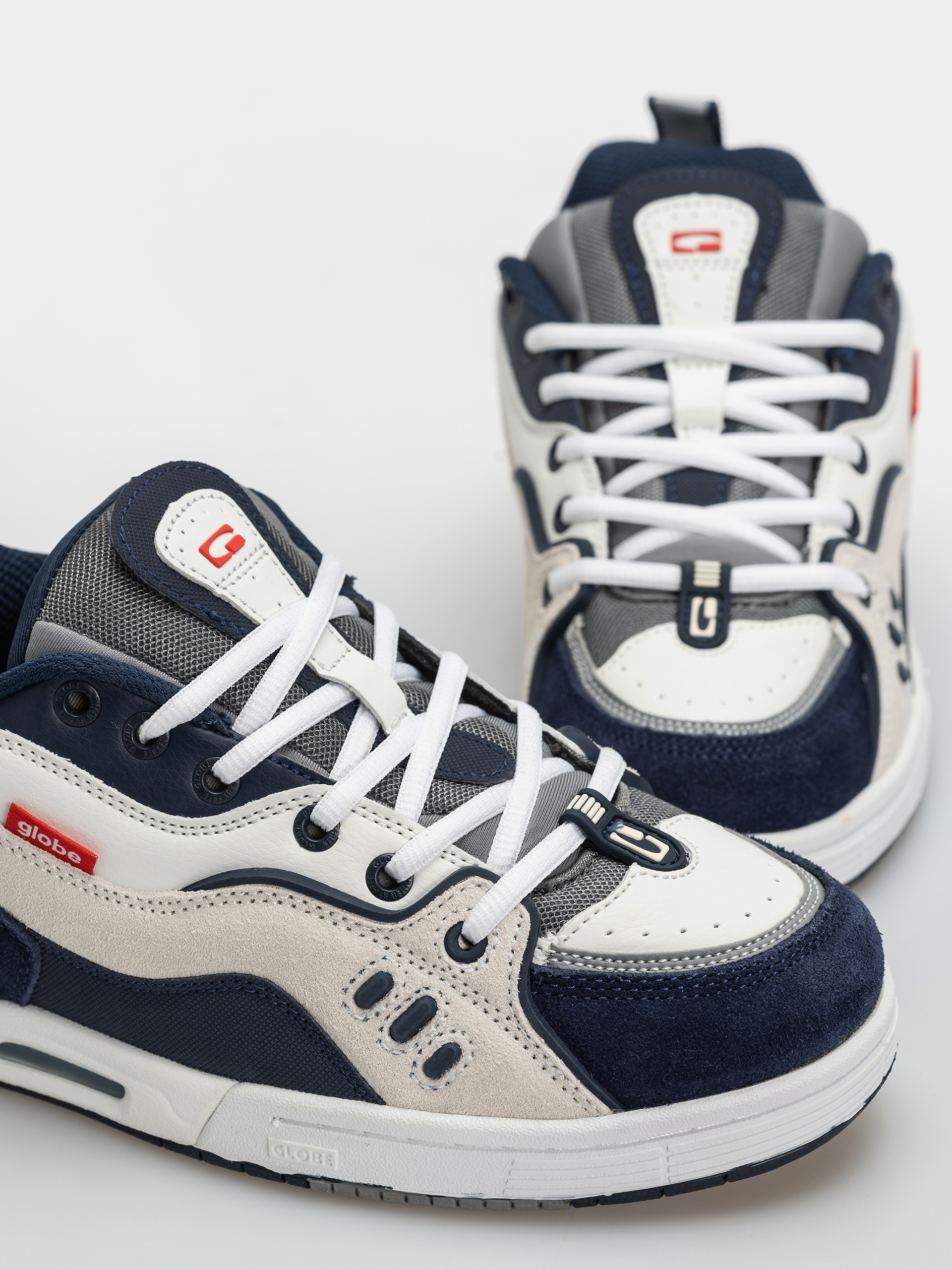 Pantofi Globe CT 4 (white/navy)
