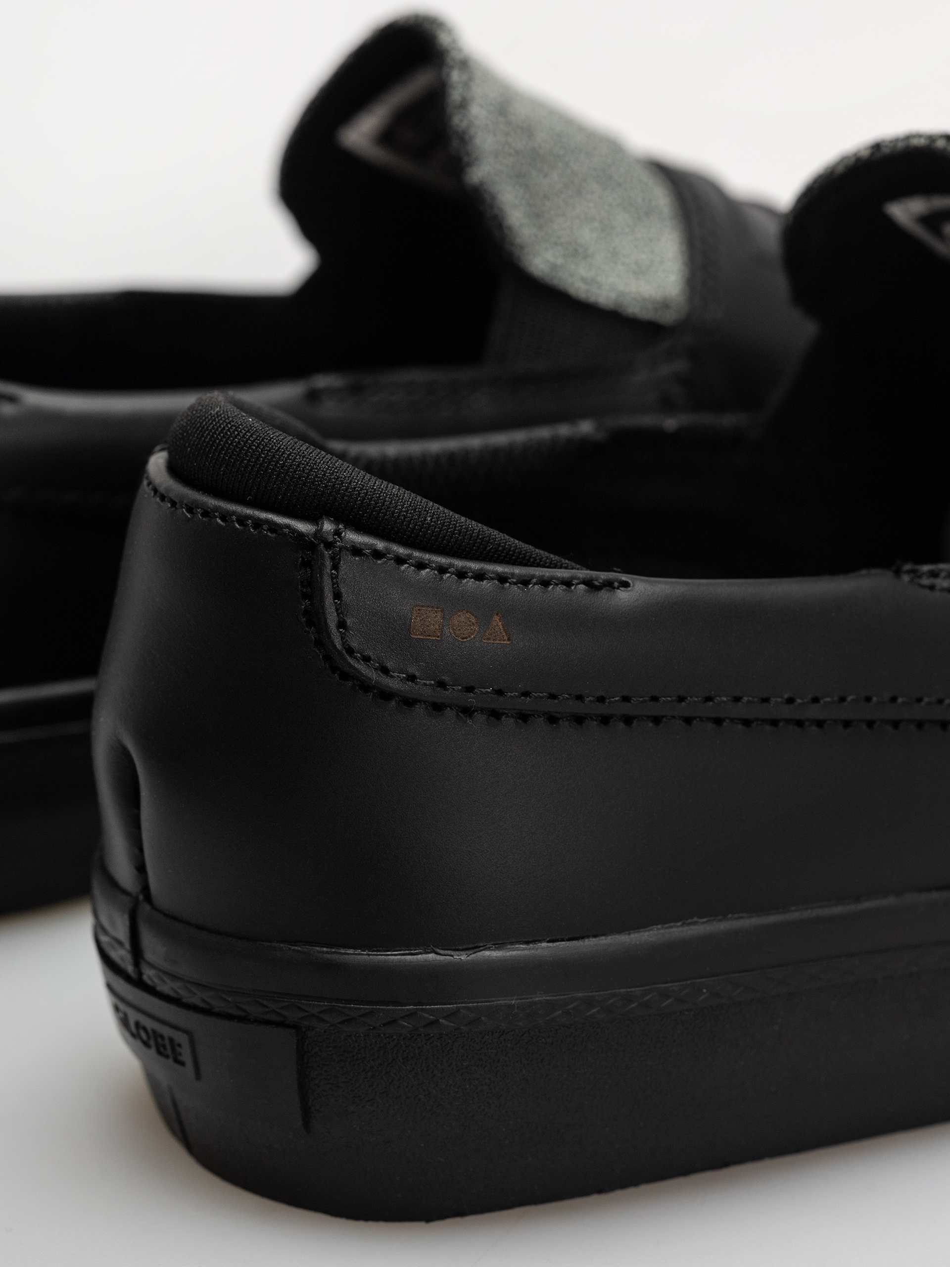 Pantofi Globe Liaizon (black/stingray)