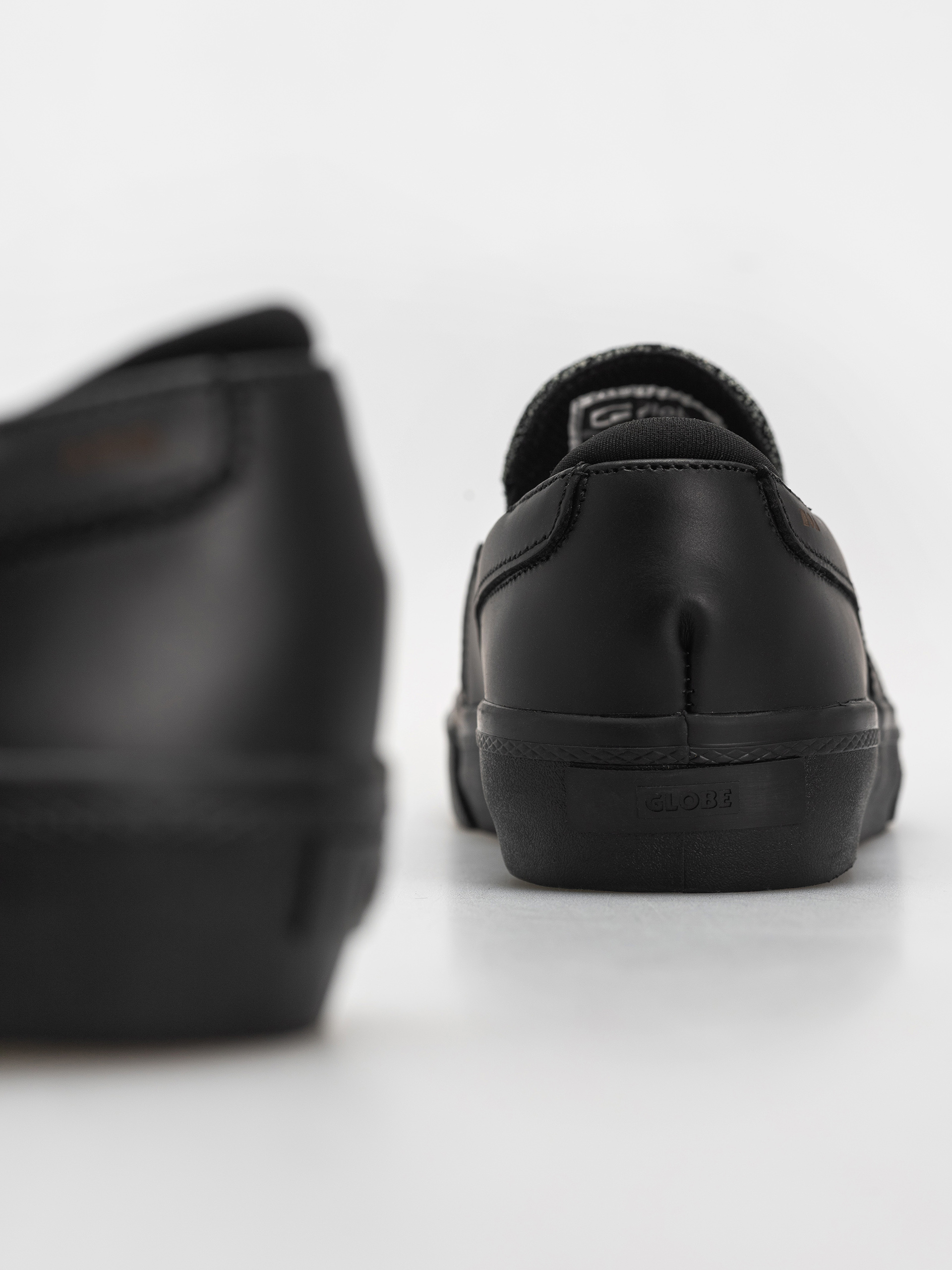Pantofi Globe Liaizon (black/stingray)