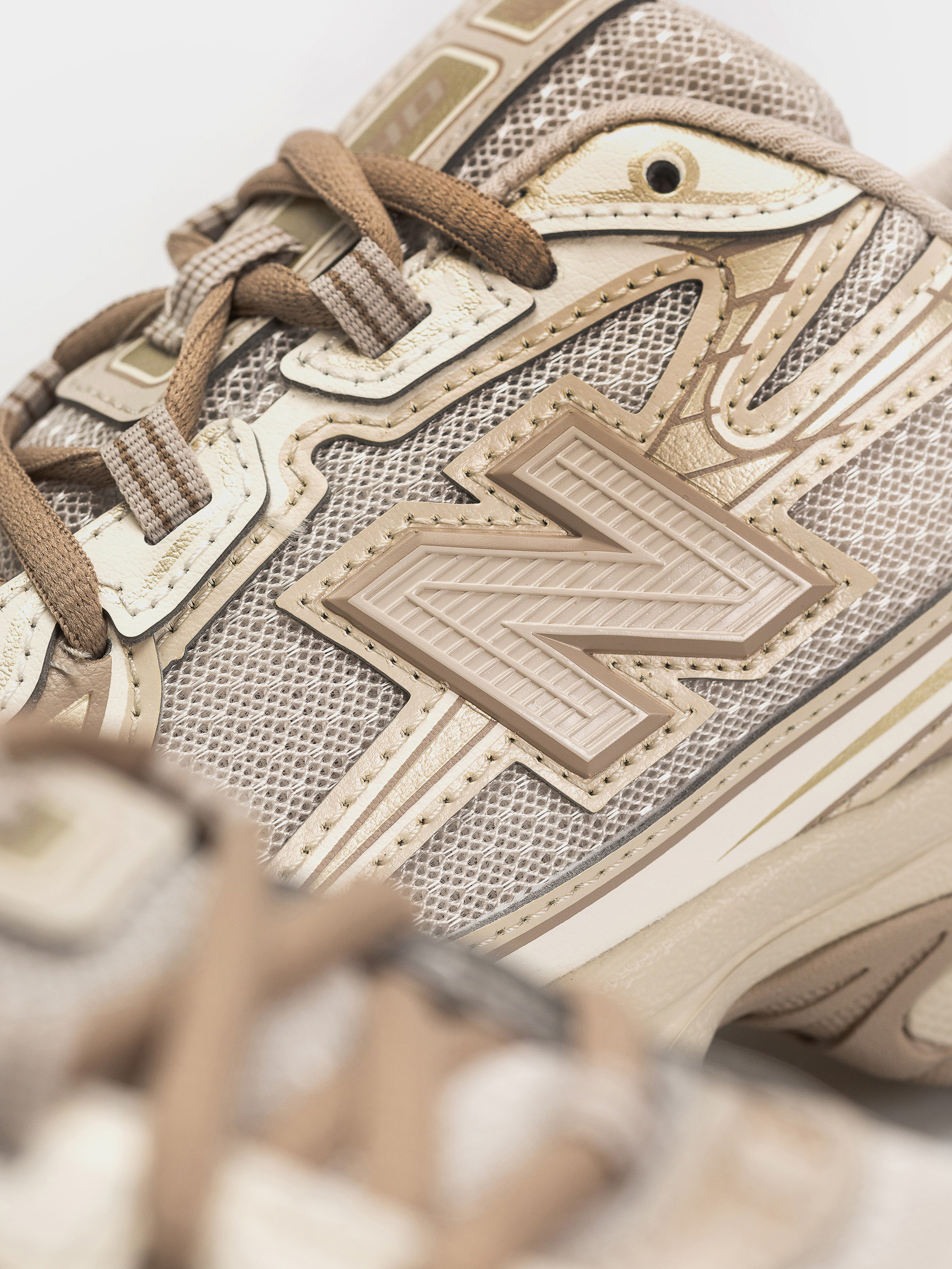 Pantofi New Balance 740 (mushroom/timberwolf)